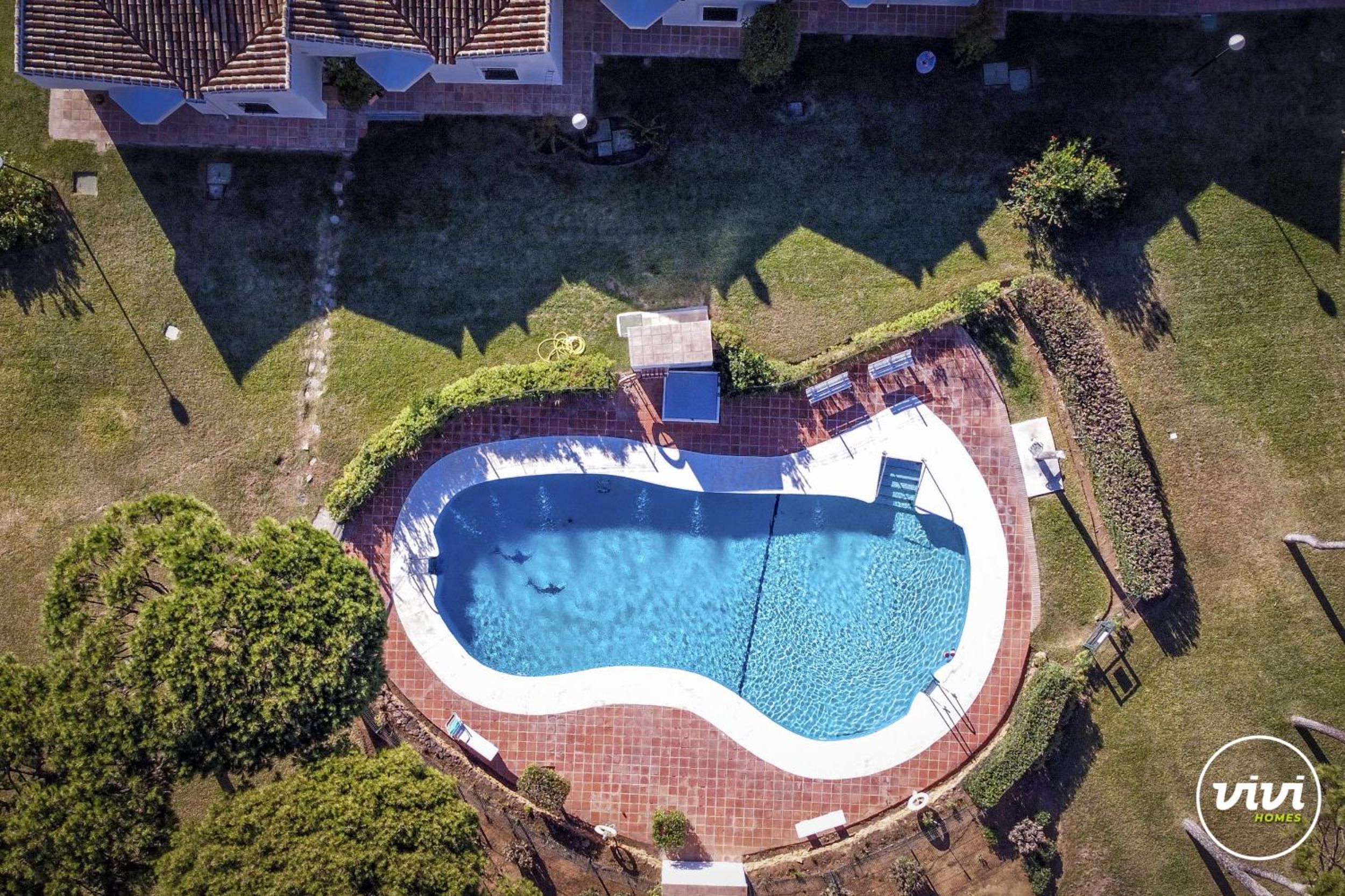 ViVi Homes - Nico Pool, Terrace & Sea View