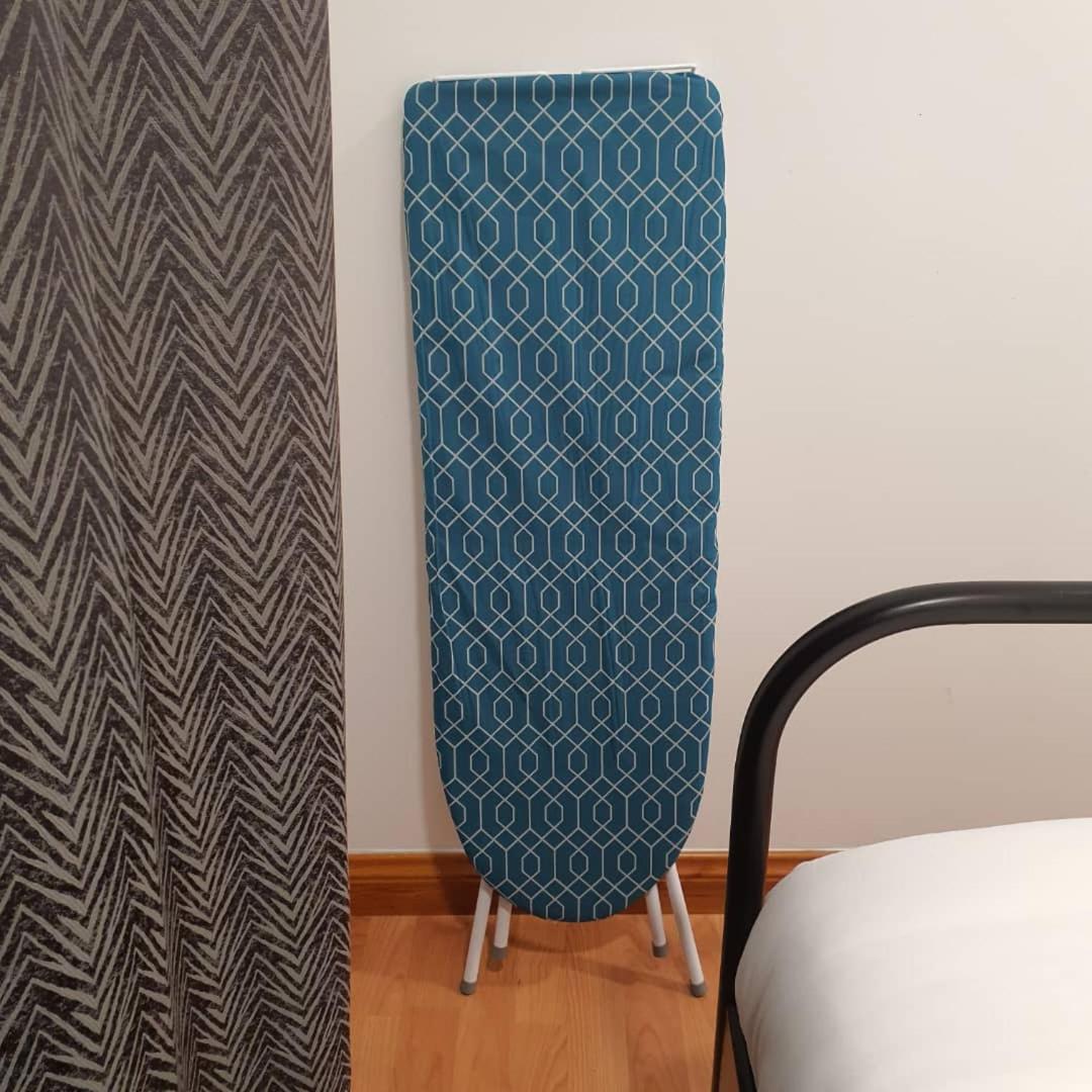 Paradigm Mall 1BR-Poolview-Netflix-WiFi by JB RelaX Homestay