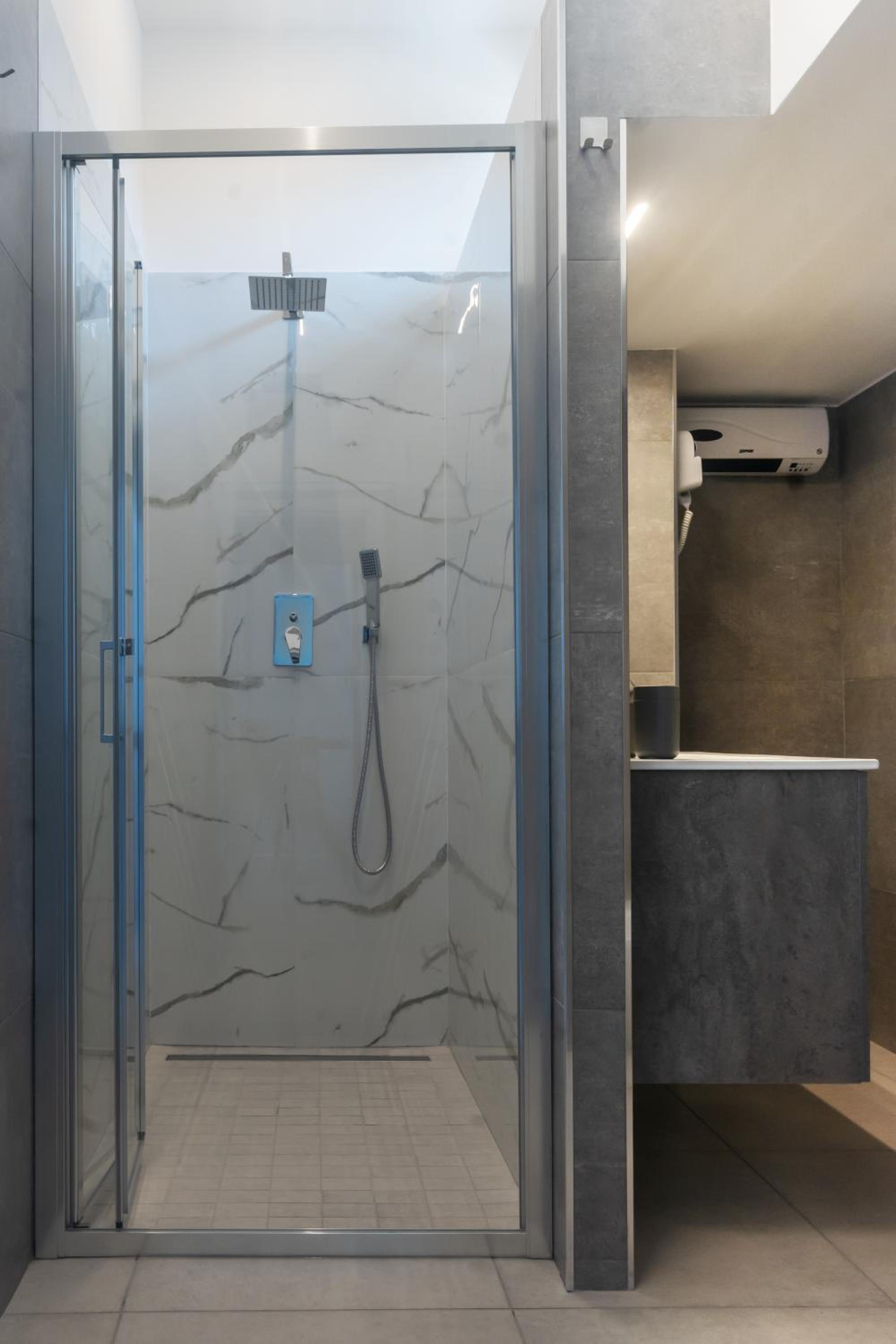 lemon suites apartments