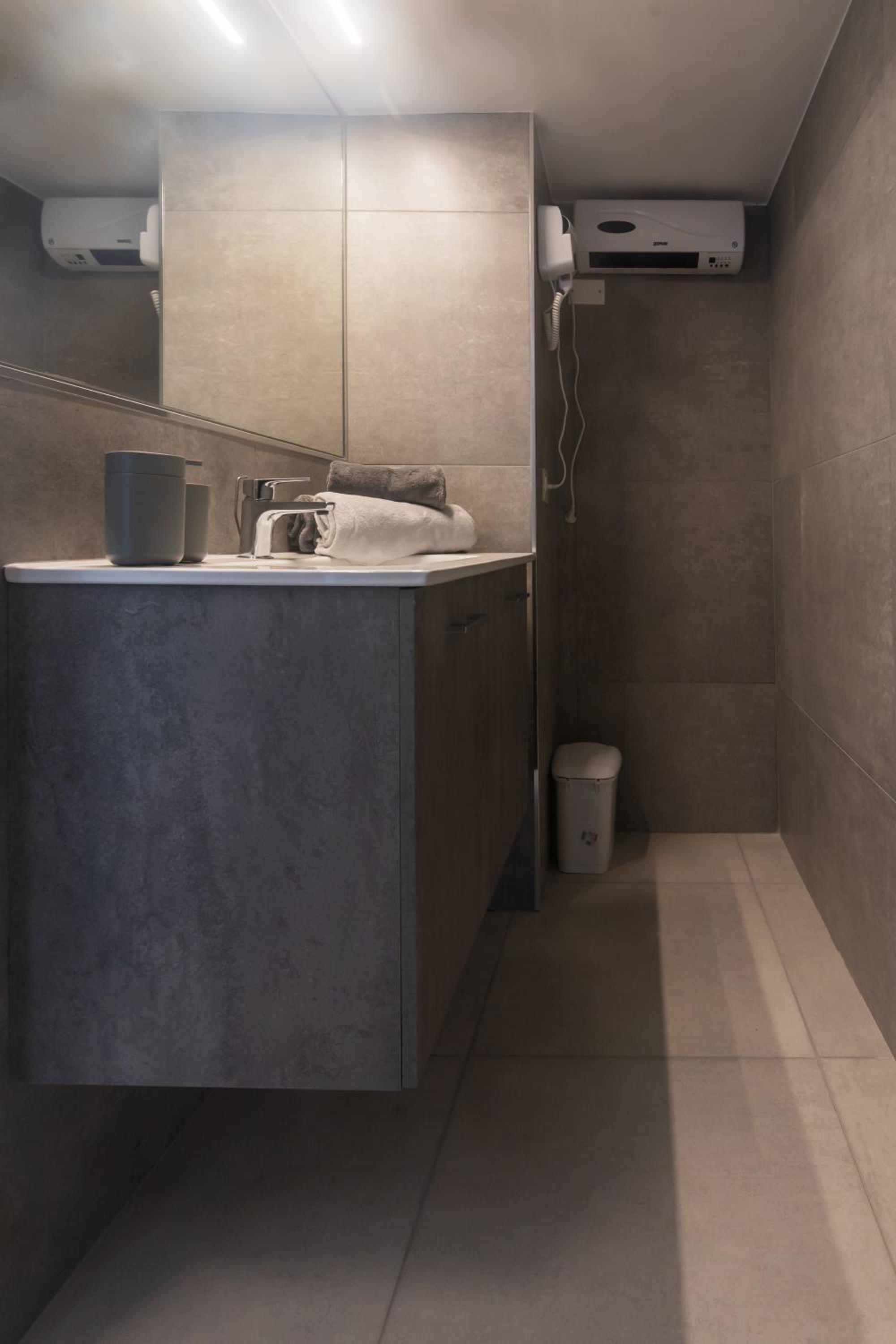 lemon suites apartments