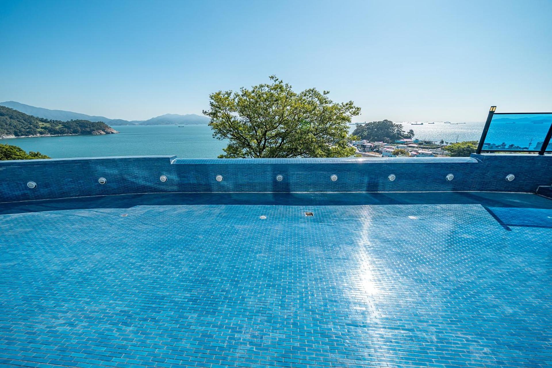 Le Paradis Ocen view Spa Pension