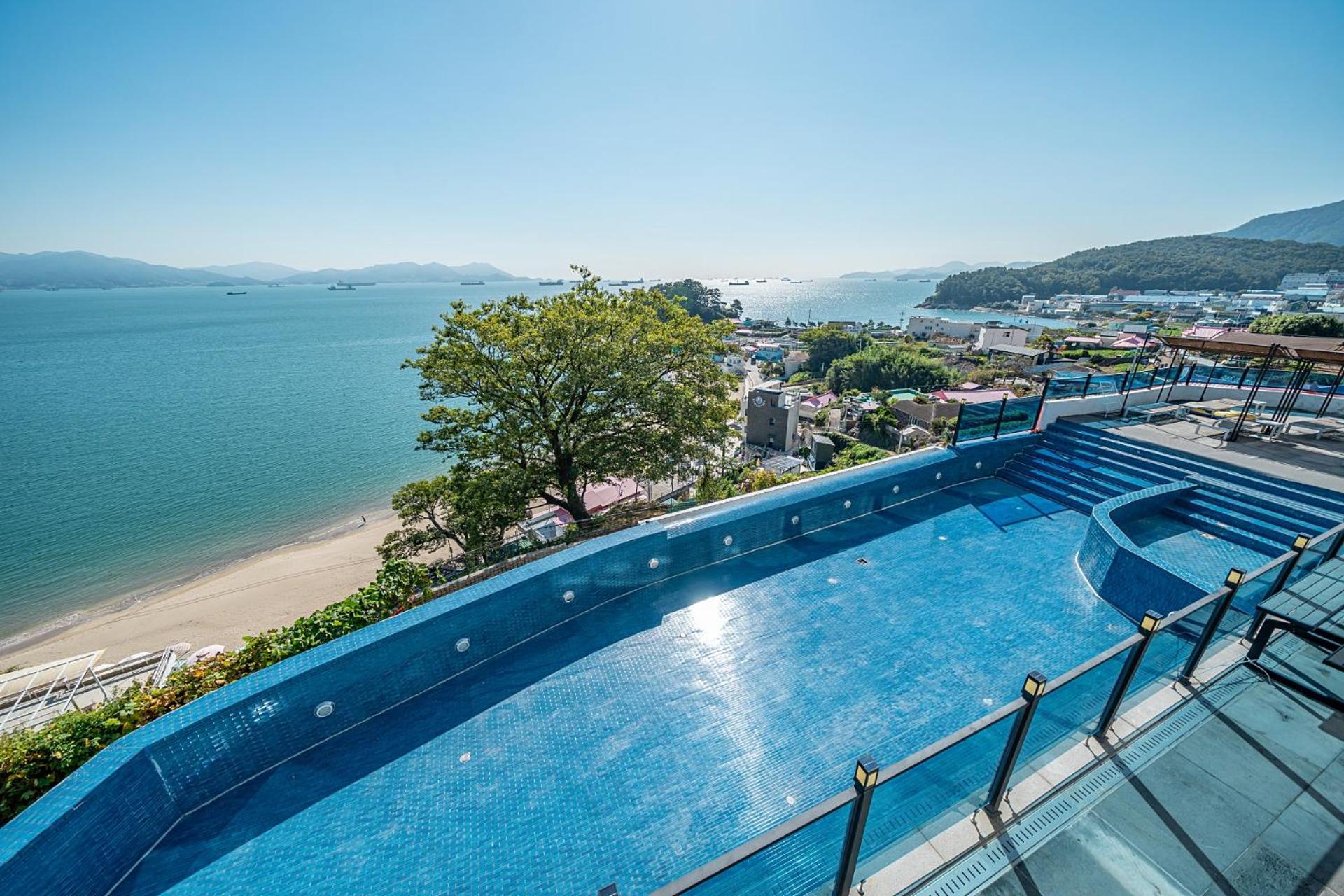 Le Paradis Ocen view Spa Pension