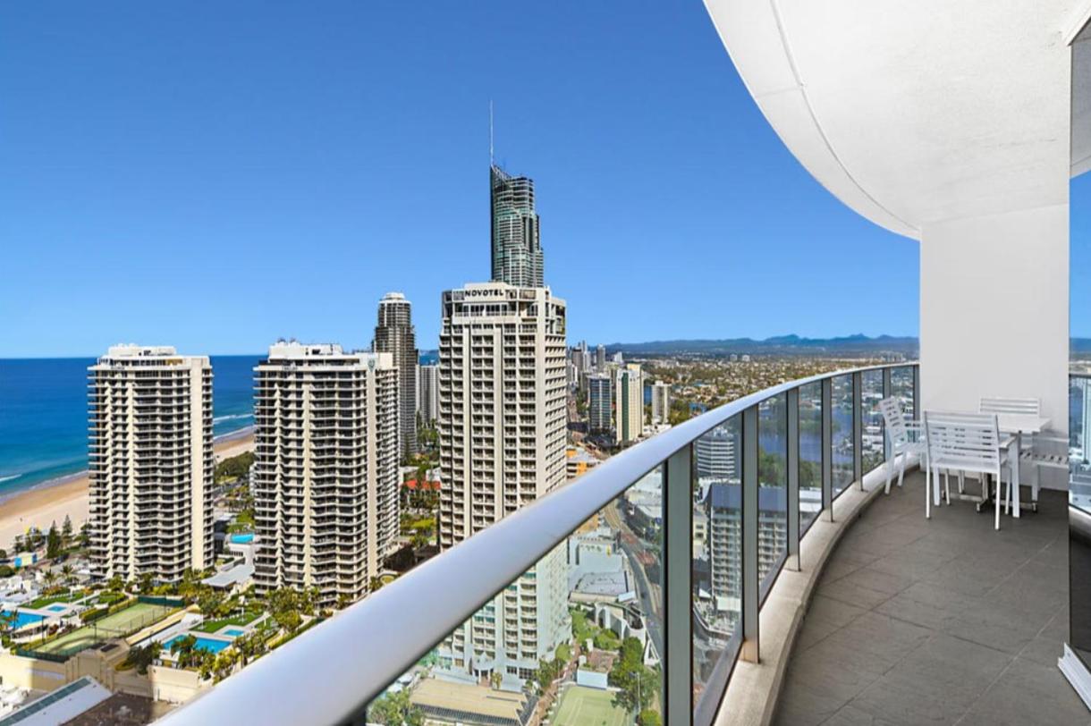 Number 1 H Residences - WiFi, Parking & More by Gold Coast Holidays
