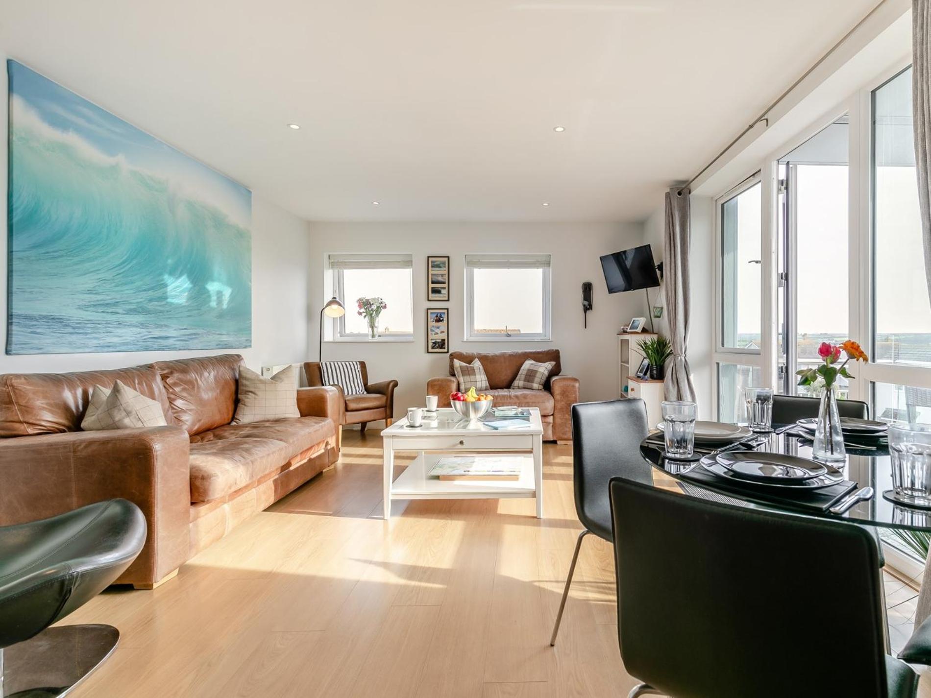 2 Bed in Newquay oc-padou view 3