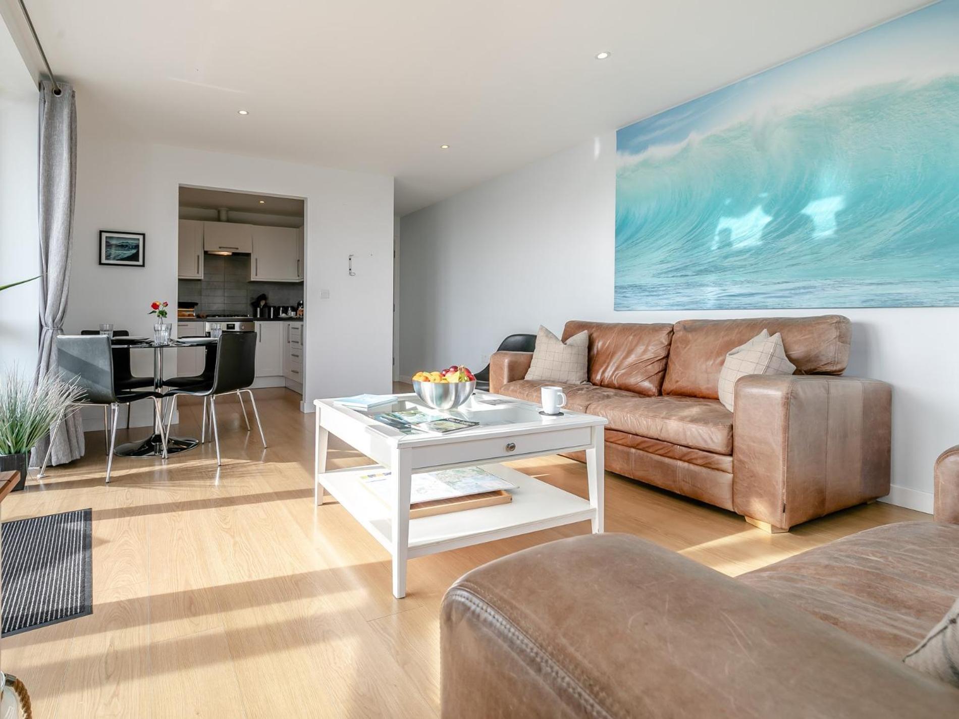 2 Bed in Newquay oc-padou view 4