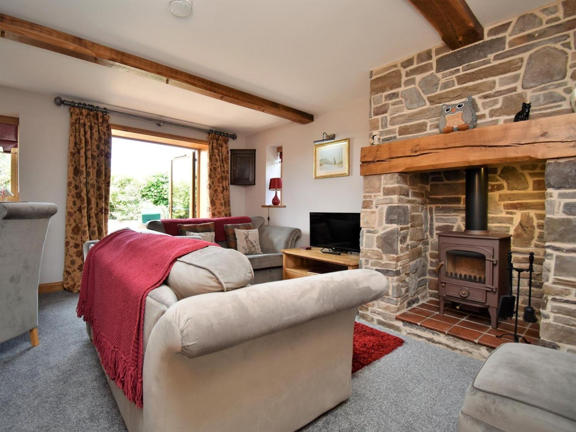 3 Bed in Ironbridge HWLOC view 4