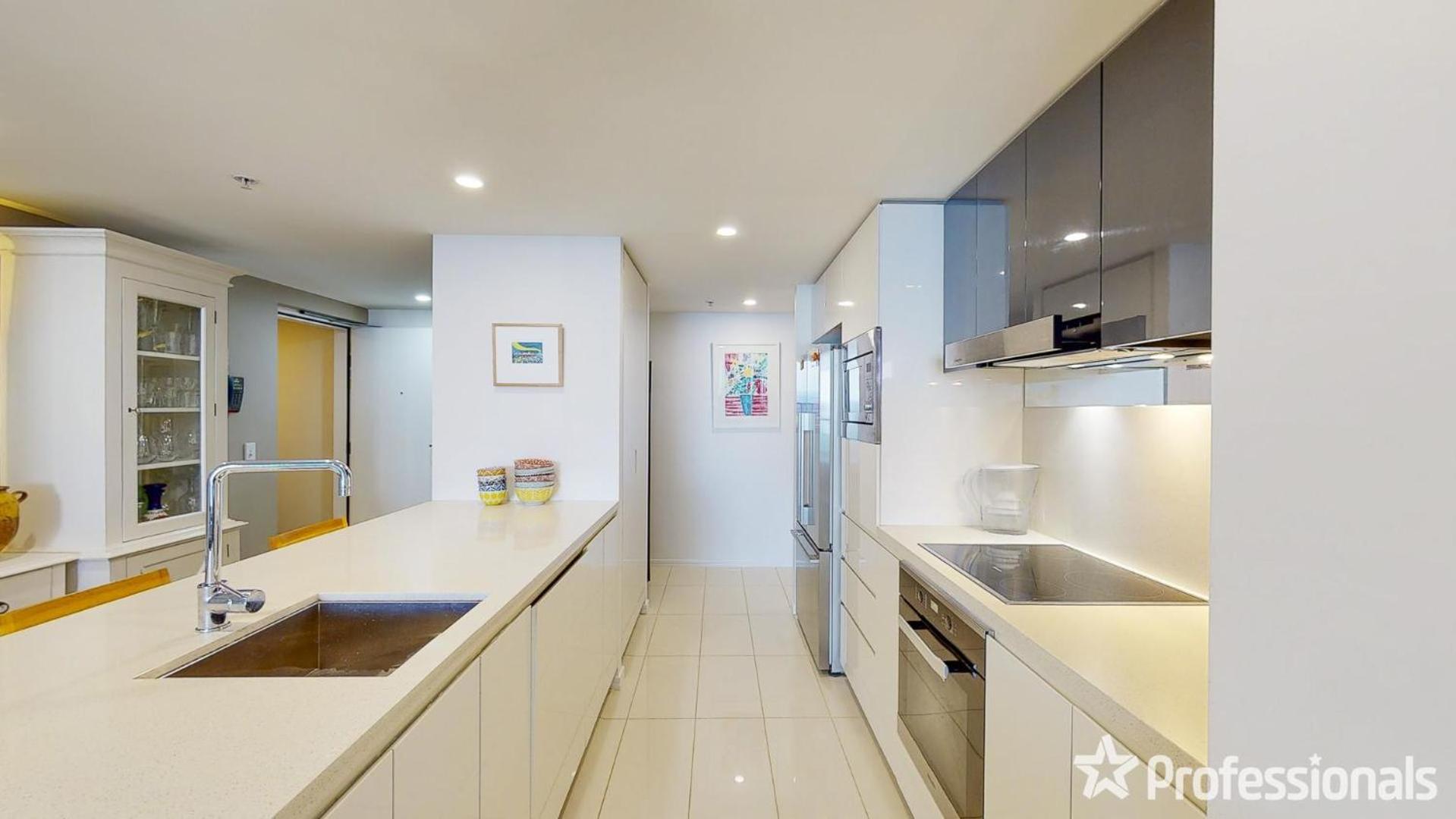 Number 1 H Residences - WiFi, Parking & More by Gold Coast Holidays