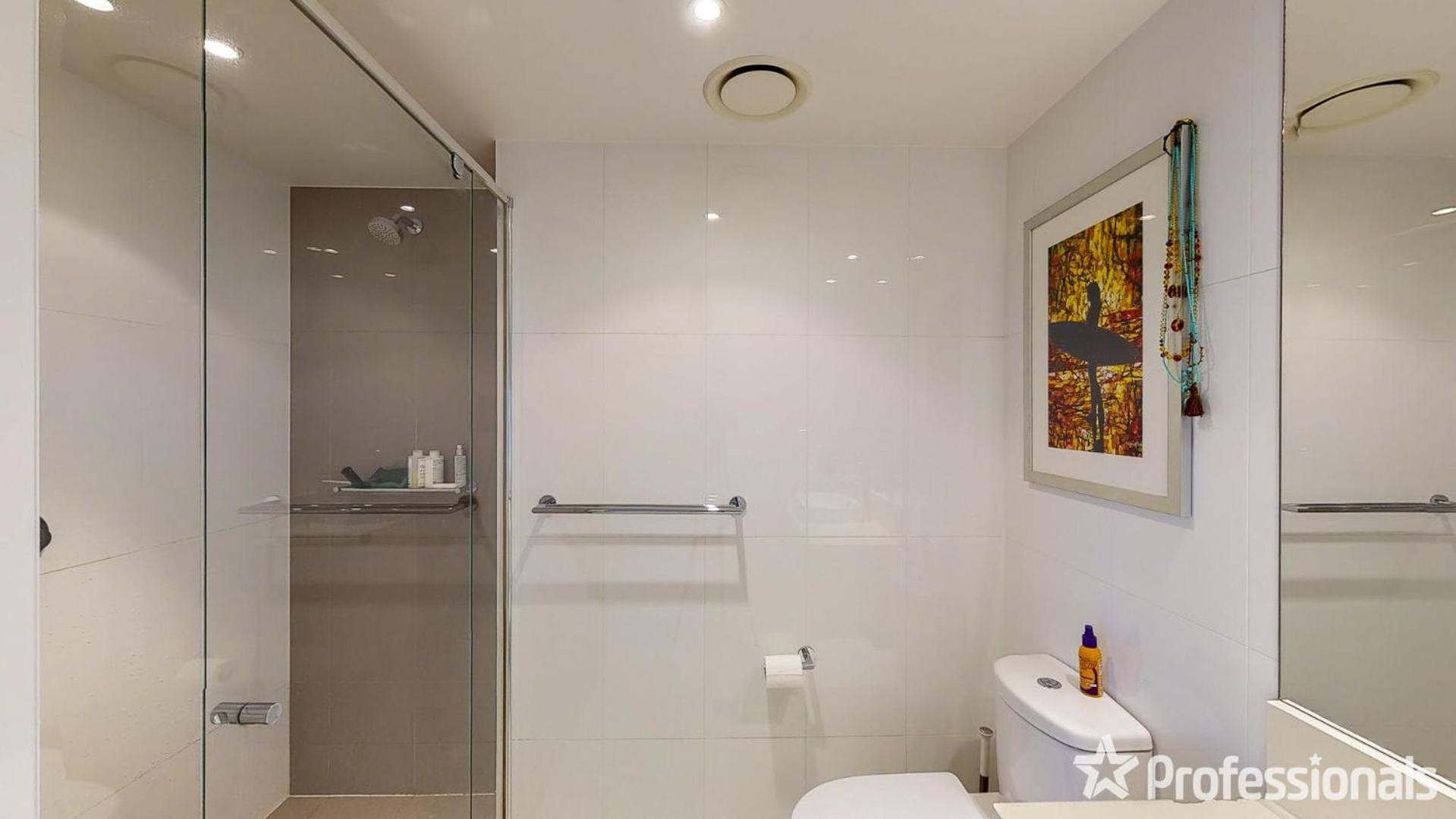 Number 1 H Residences - WiFi, Parking & More by Gold Coast Holidays