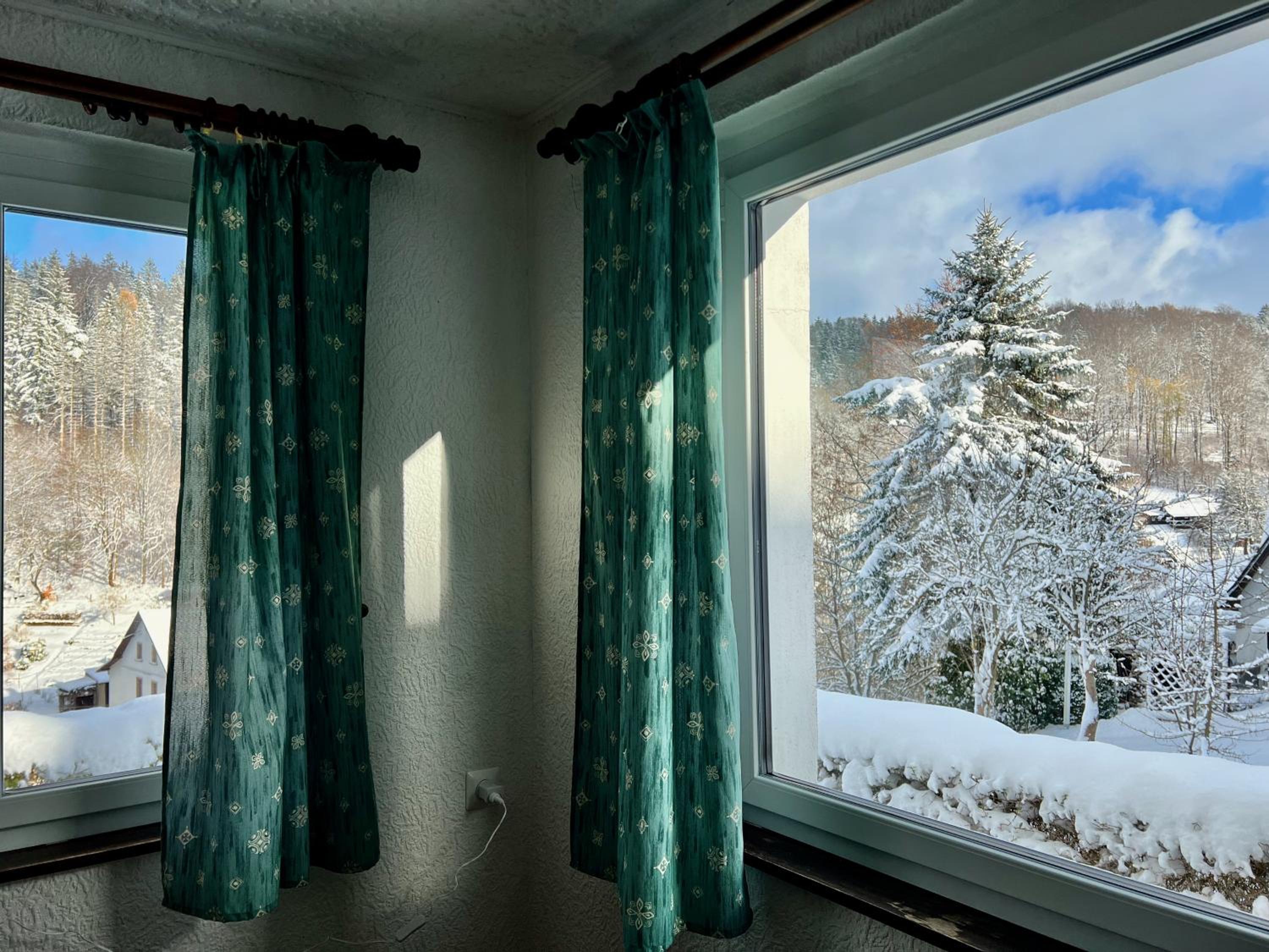Urige Berghütte mit Kamin und Sauna im Erzgebirge nahe Schwarzwassertal