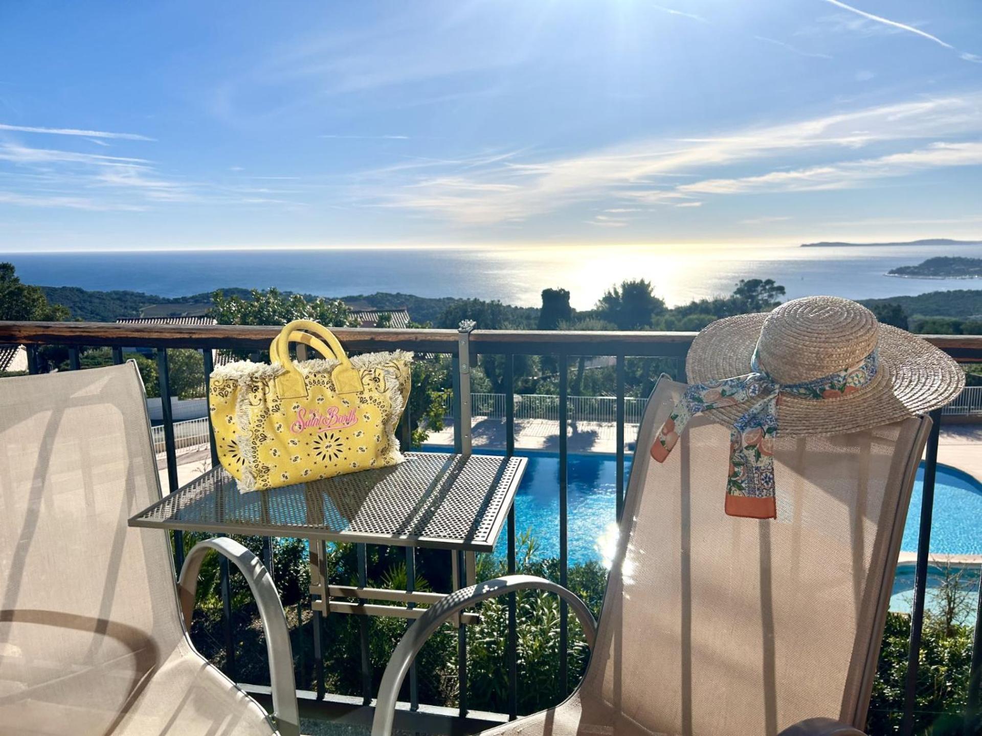 STUDIO POOL HOUSE 2 ETOILES VUE MER PANORAMIQUE AMAZING SEA VIEW WIFI LINGE LINEN INCLUS AIRCONDITIOn