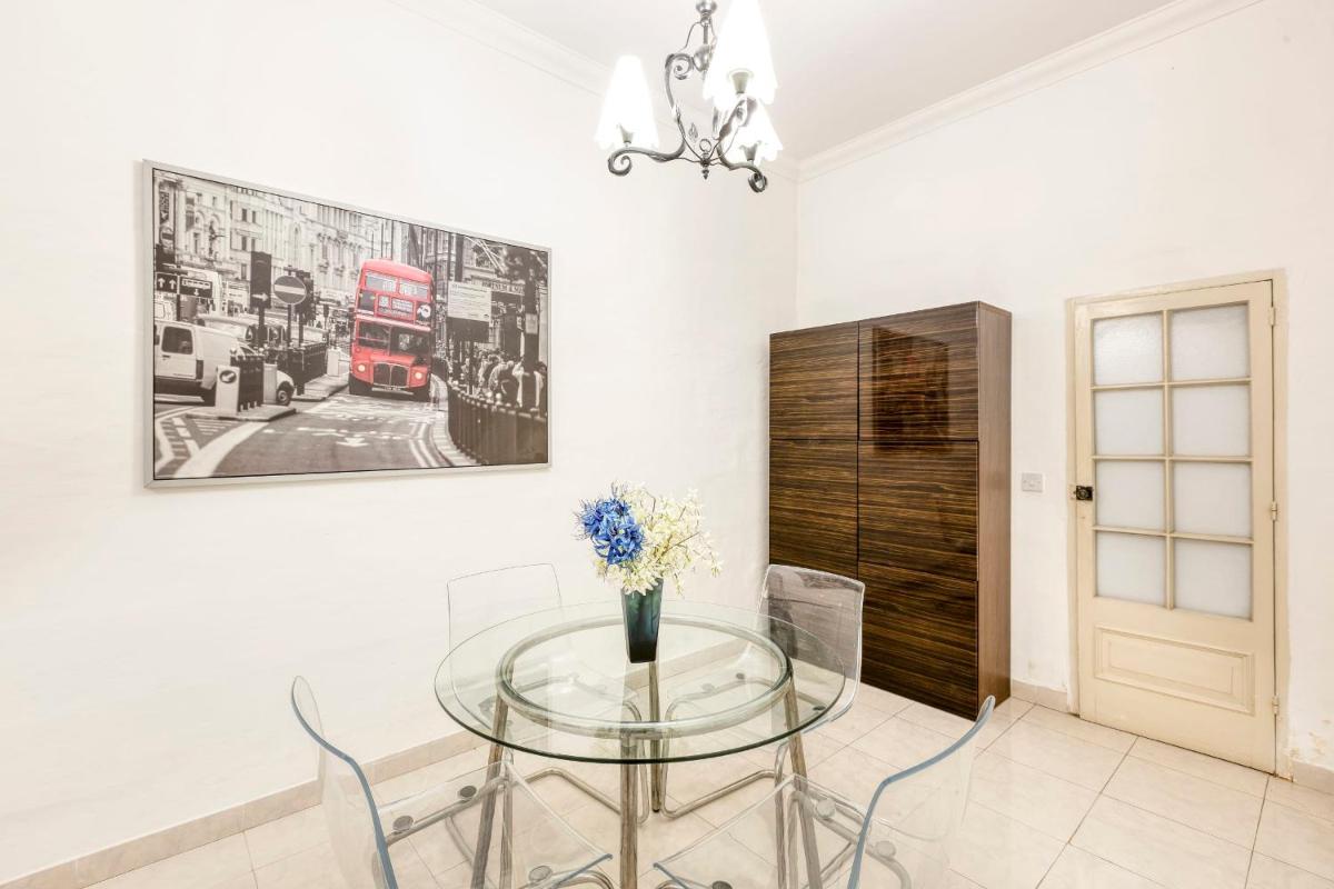 FLORIANA house-Hosted by Sweetstay view 4