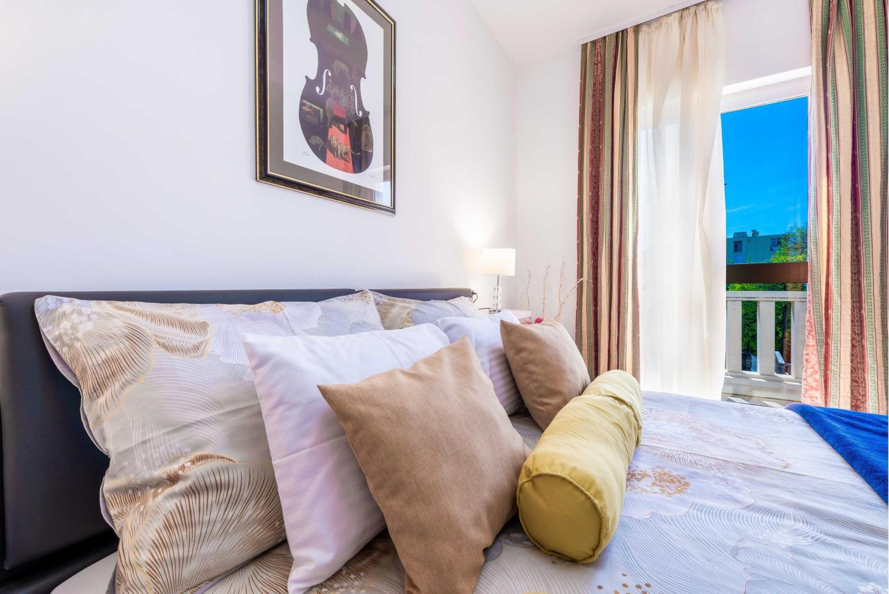 City Apartments Lani