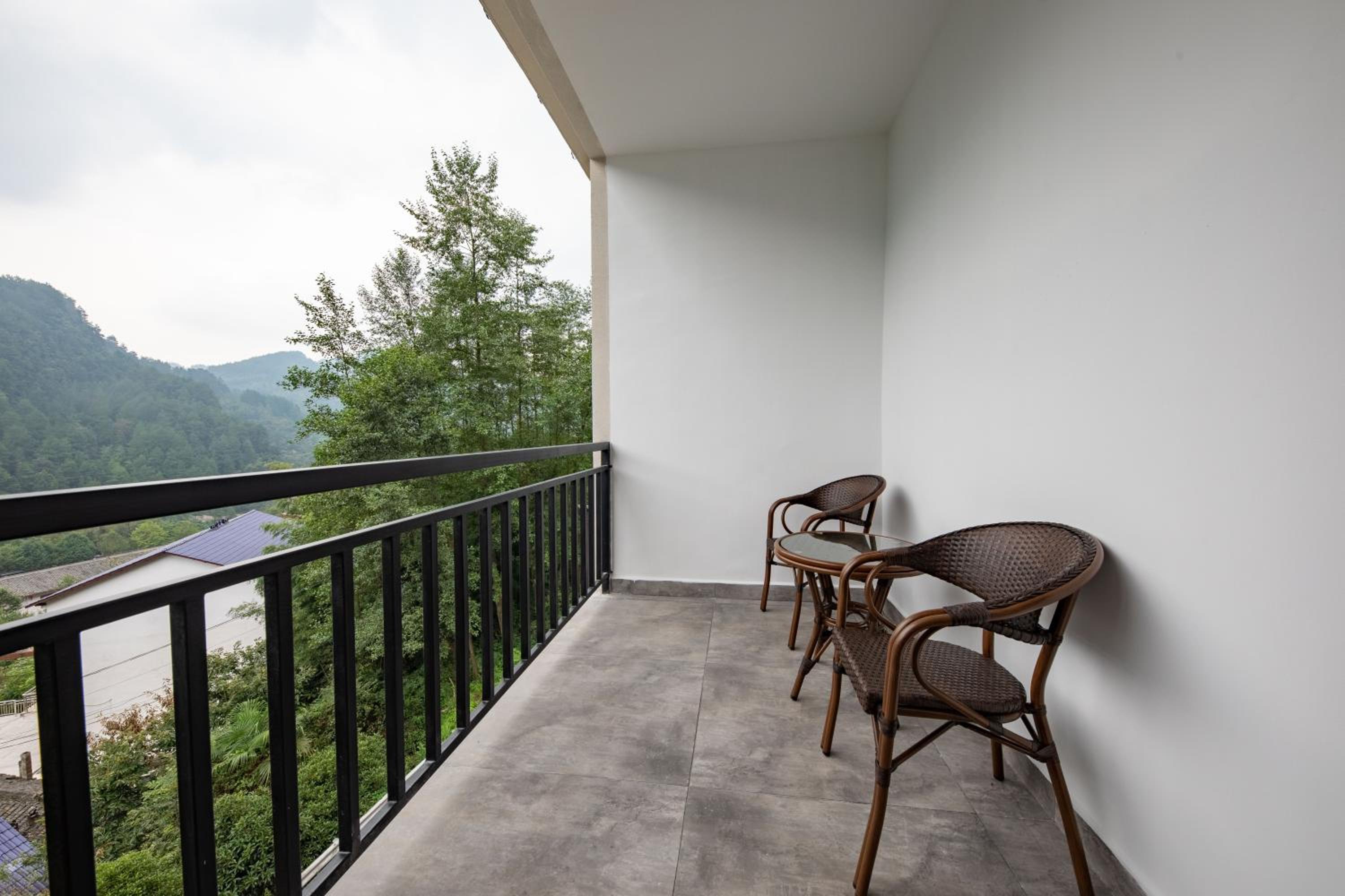 Zhangjiajie Qiquan Vacation B&B