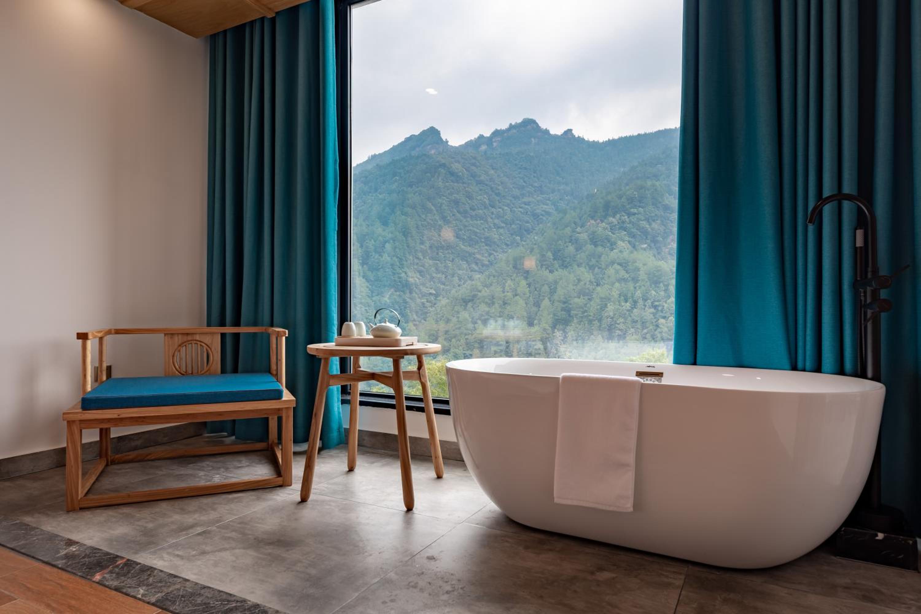 Zhangjiajie Qiquan Vacation B&B