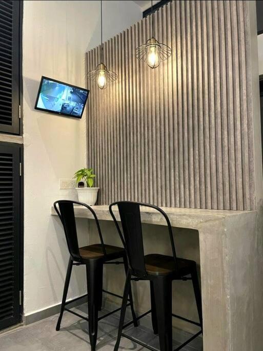 [New] Backlane Elegance 5pax Near Jonker 800m photo 3