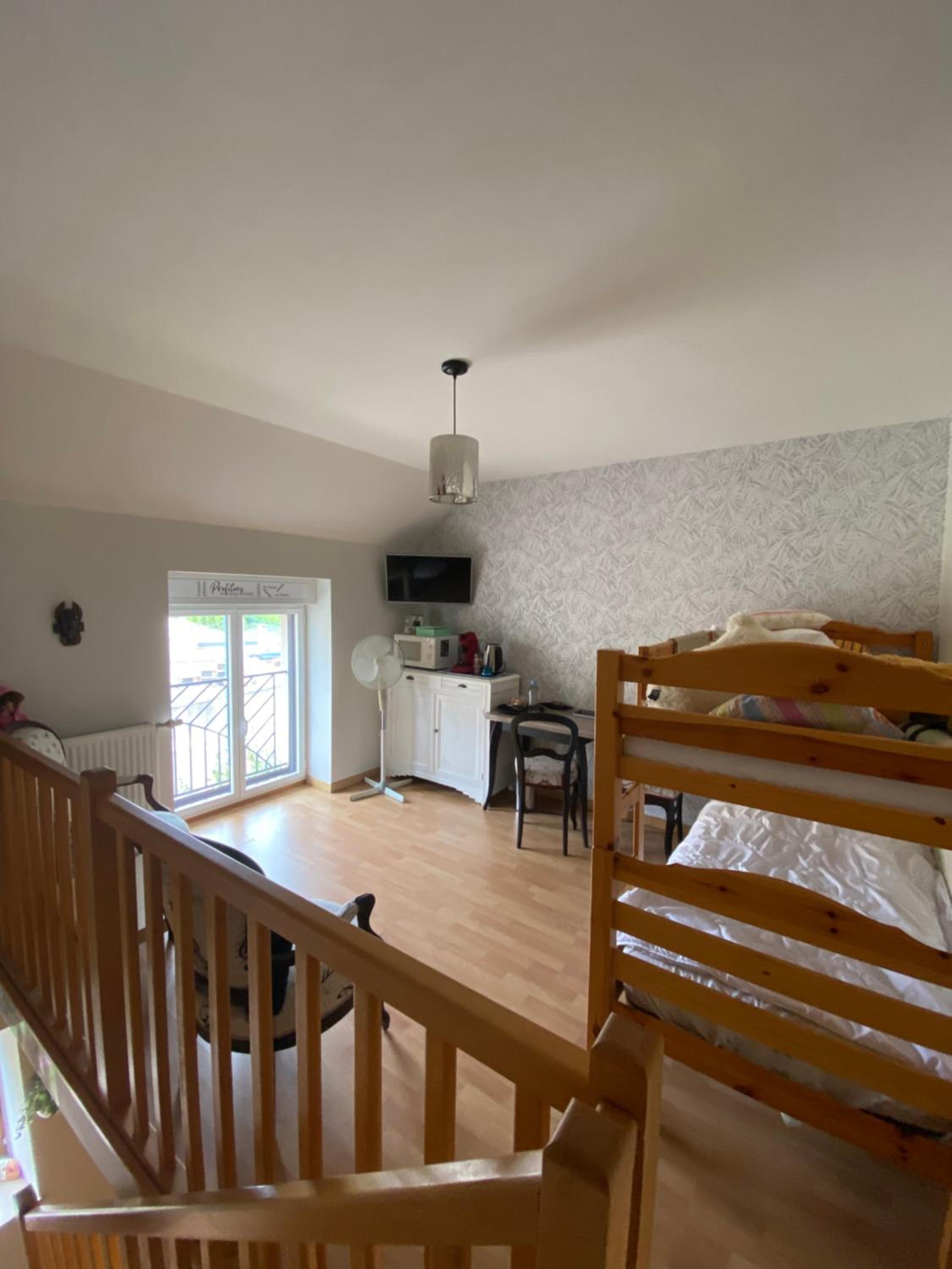 Maison d'Izier view 3