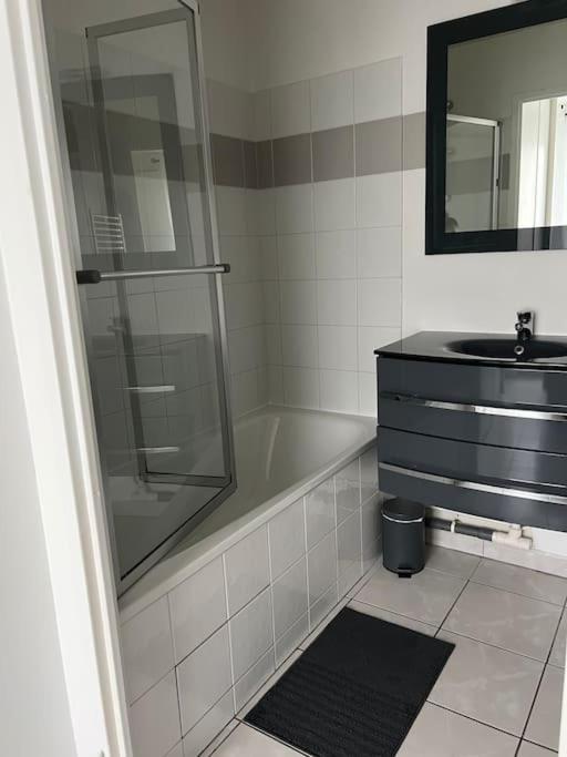 2 Mins from Train Station - Free Parking - Paris & DisneyLand - Lognes