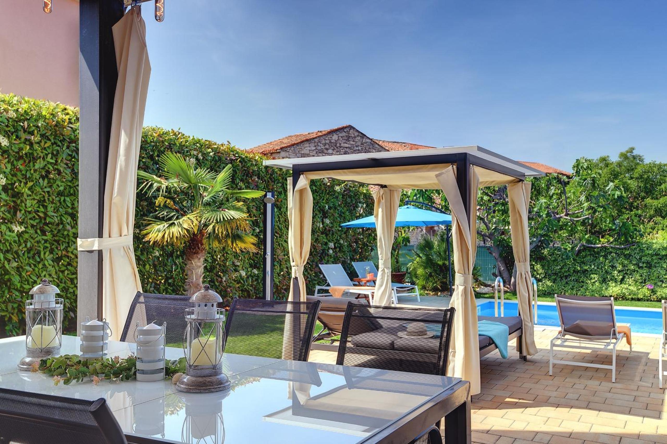 Villa Sky Dream near Novigrad for 6 persons with private heated pool - pet friendly view 2