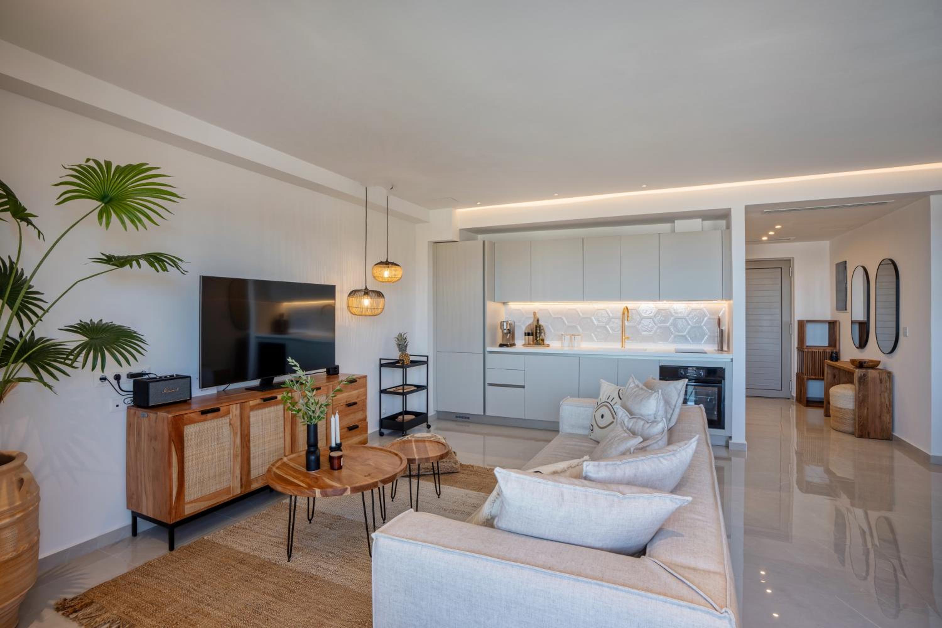 AmphiMatrion Luxury Residence