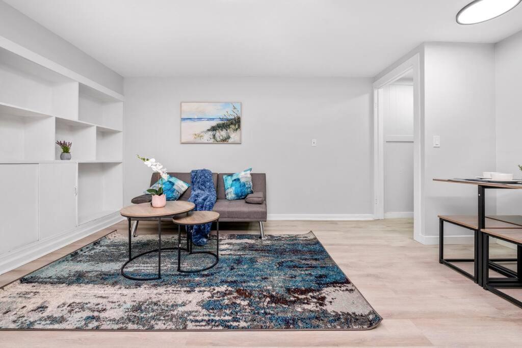 CenterStreet-Cozy 2bedroomSuite