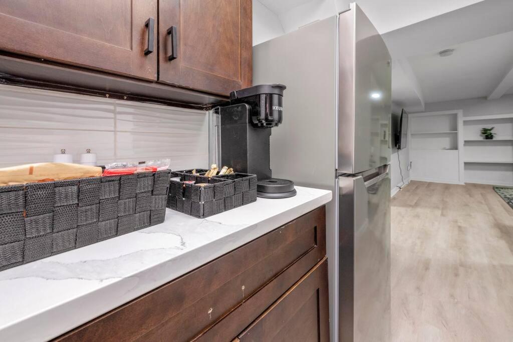 CenterStreet-Cozy 2bedroomSuite