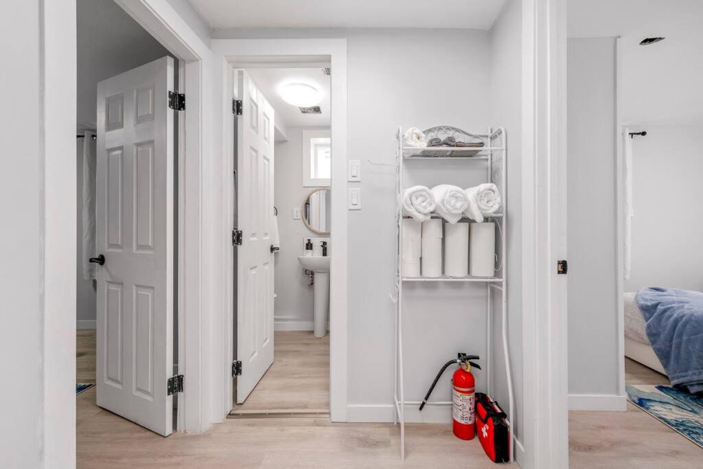 CenterStreet-Cozy 2bedroomSuite