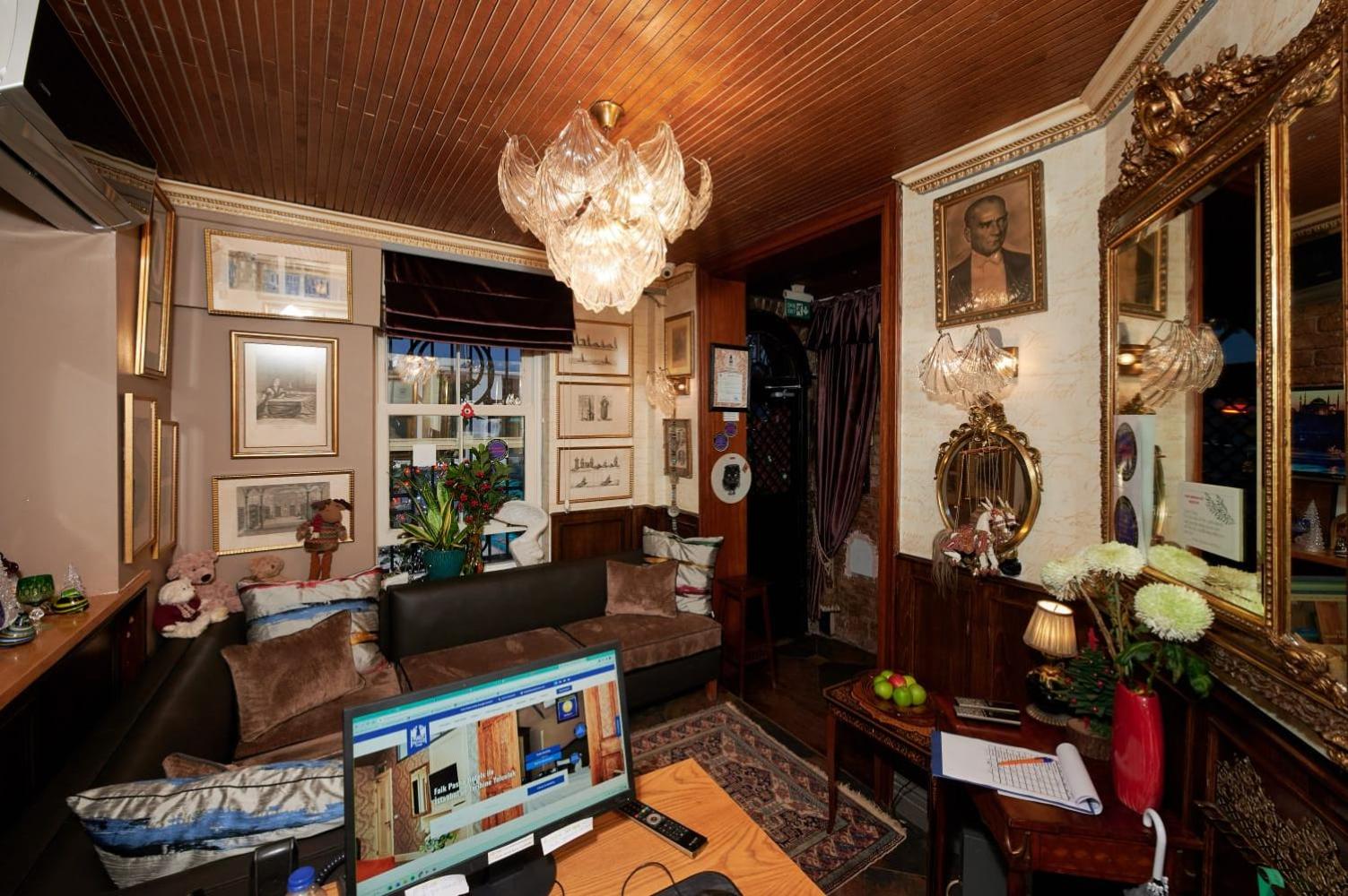 Faik Pasha Otelleri Özel Kategori Beyoğlu İstanbul - Image 5