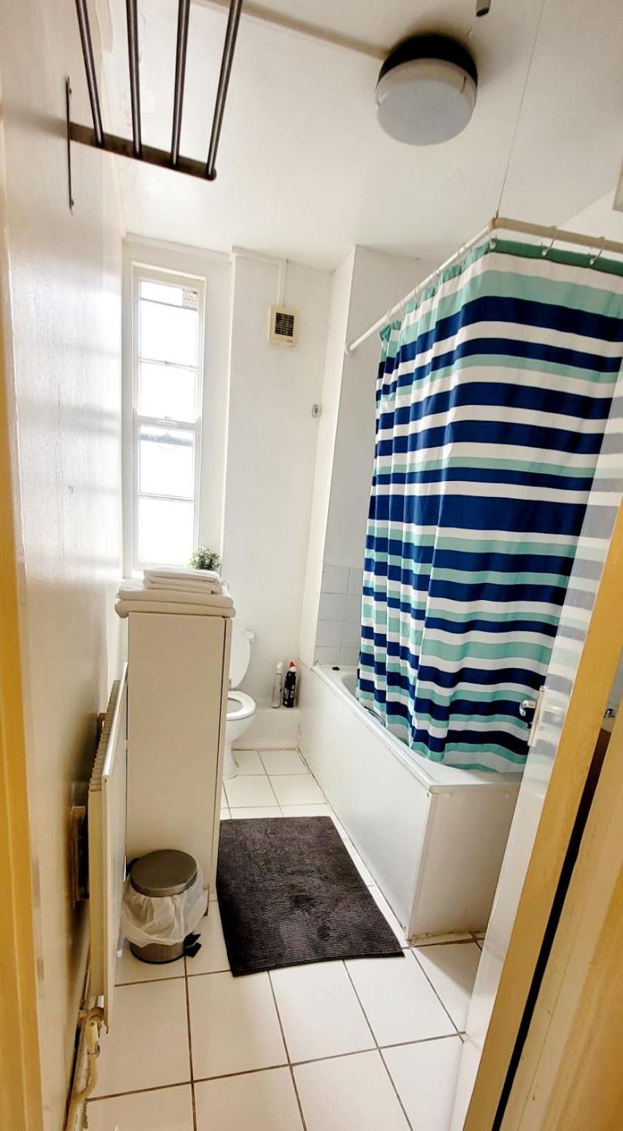 Studio flat in Central London