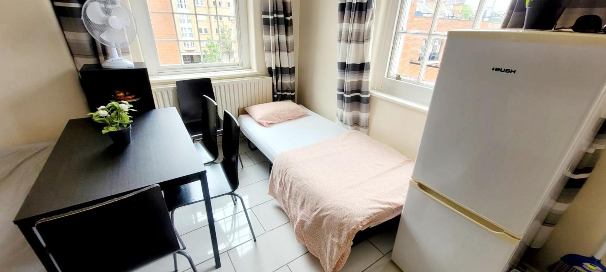 Studio flat in Central London