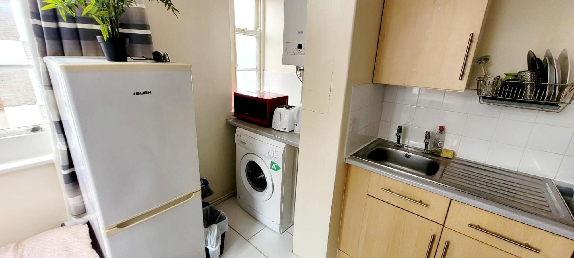 Studio flat in Central London