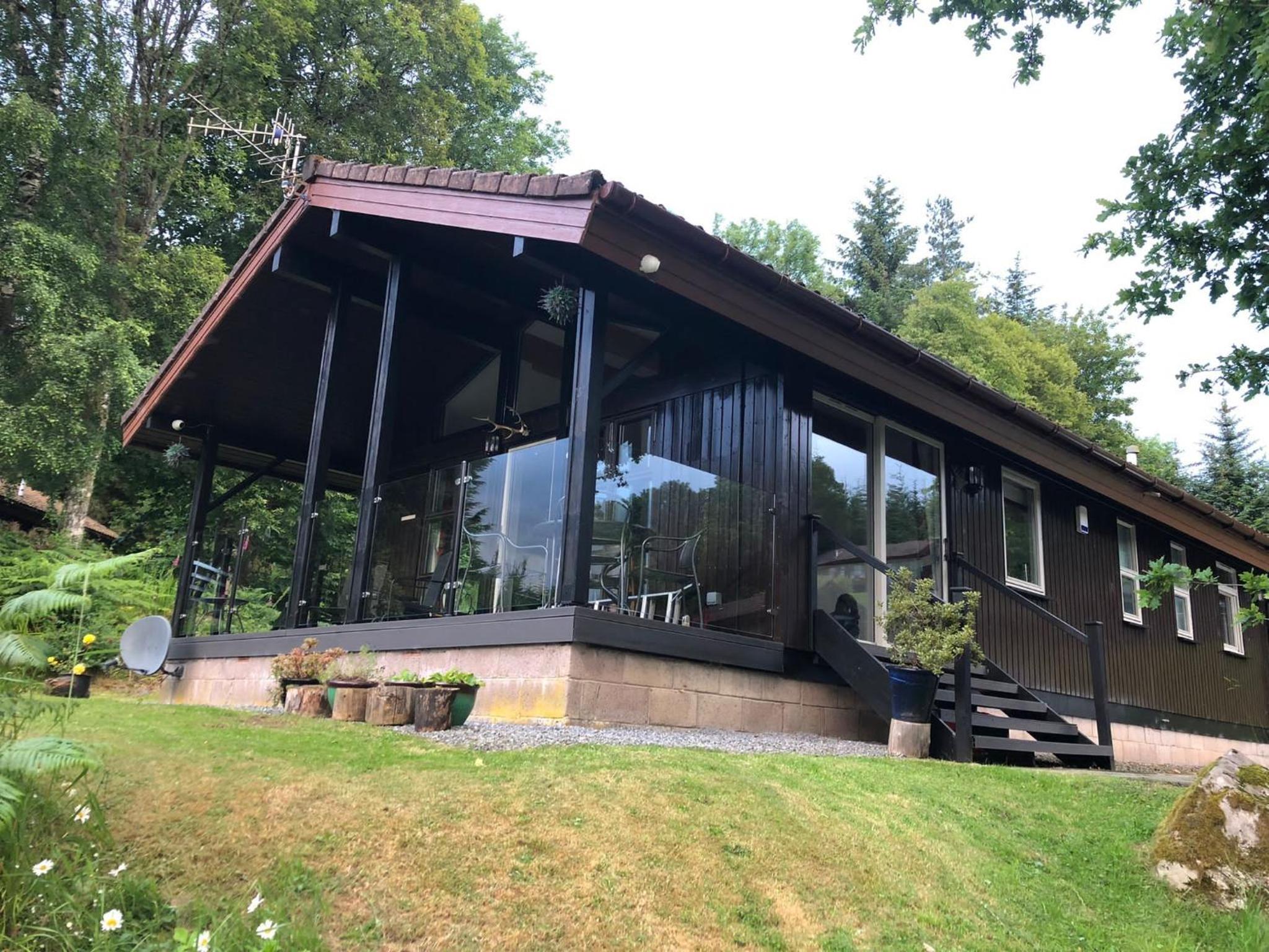 Hotel Ellesmere Lodge - Image 1