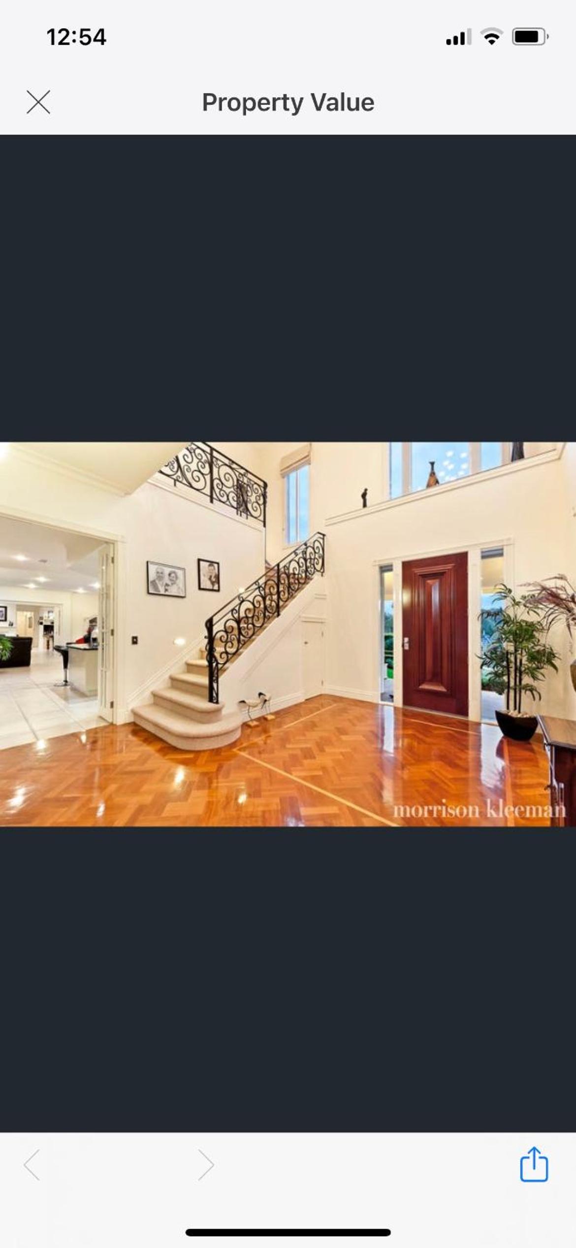 6 bdrs villa with pool & Tennis Court