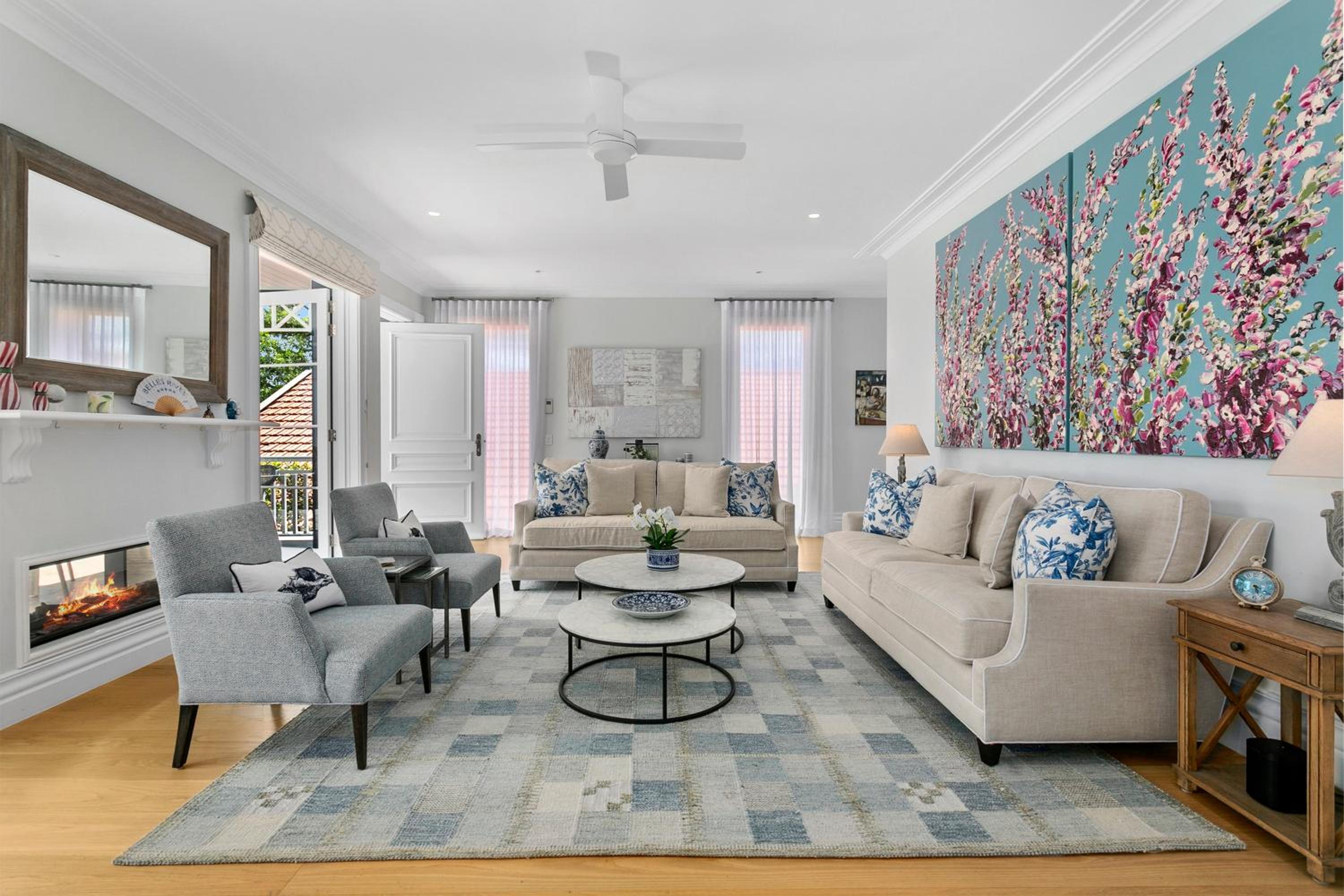 Balmoral Hamptons House with heated pool and hot tub