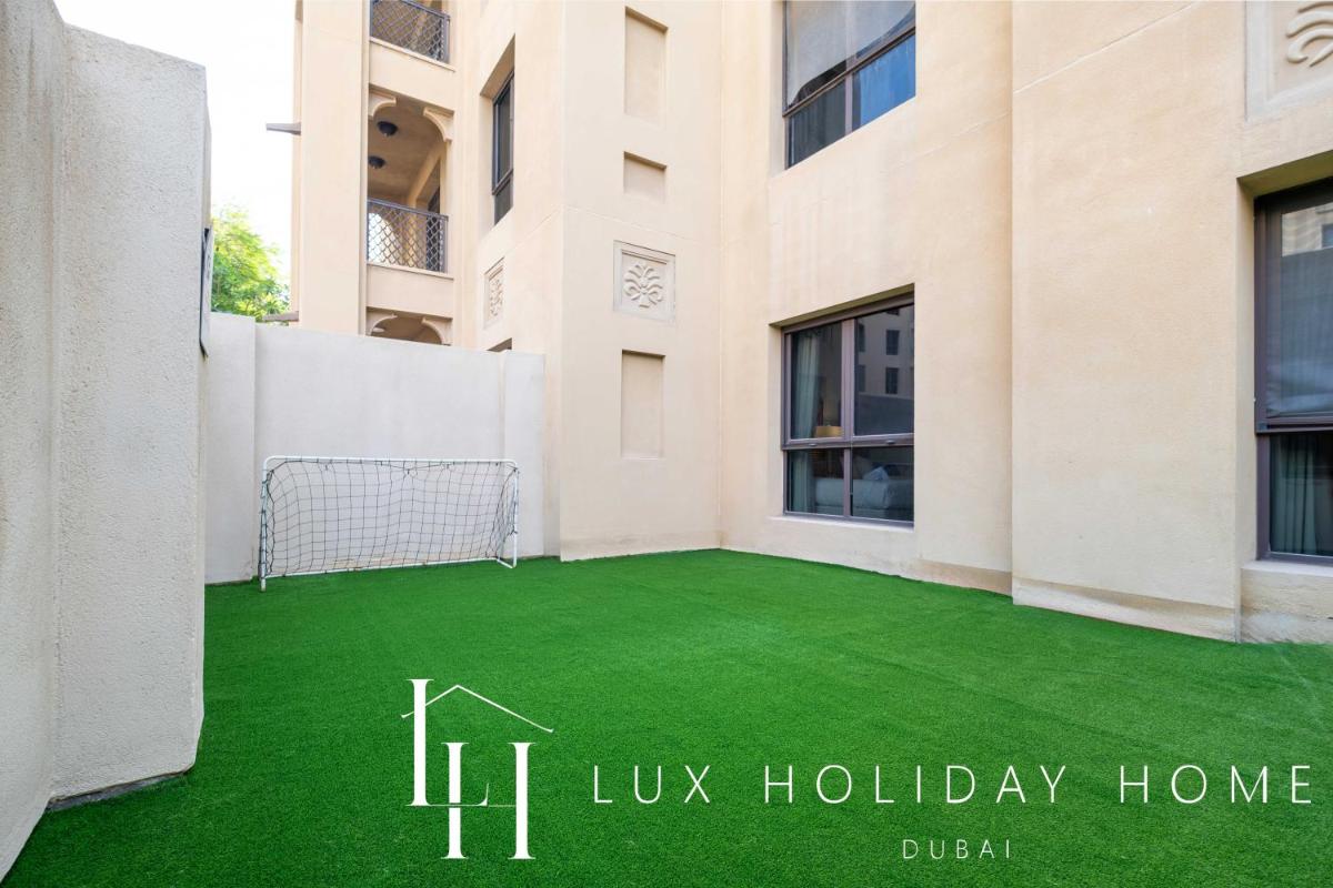 LUX The Burj Khalifa View Garden Suite