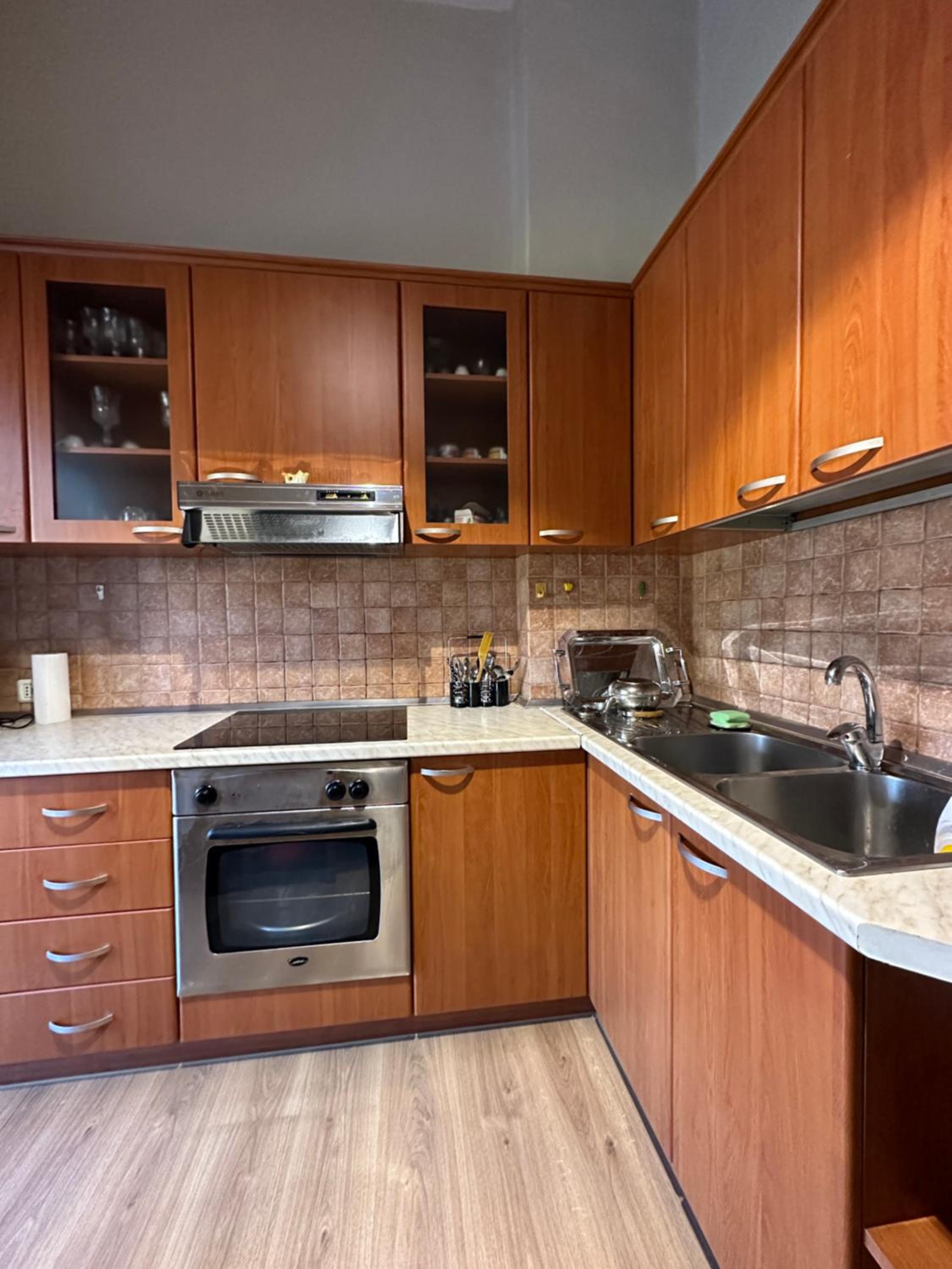 Kelly's Cozy Hideaway - Central Tirana