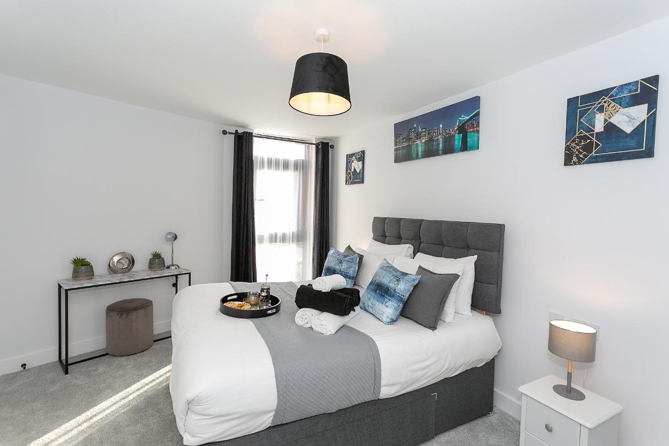 Watford Cassio Supreme - Modernview Serviced Accommodation view 3