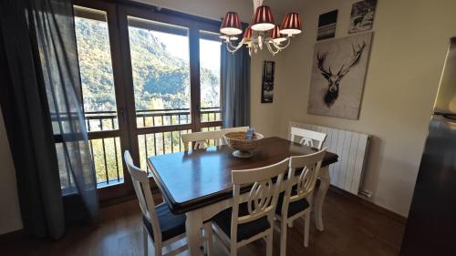 Villa R´Arco - tucasaenlospirineos