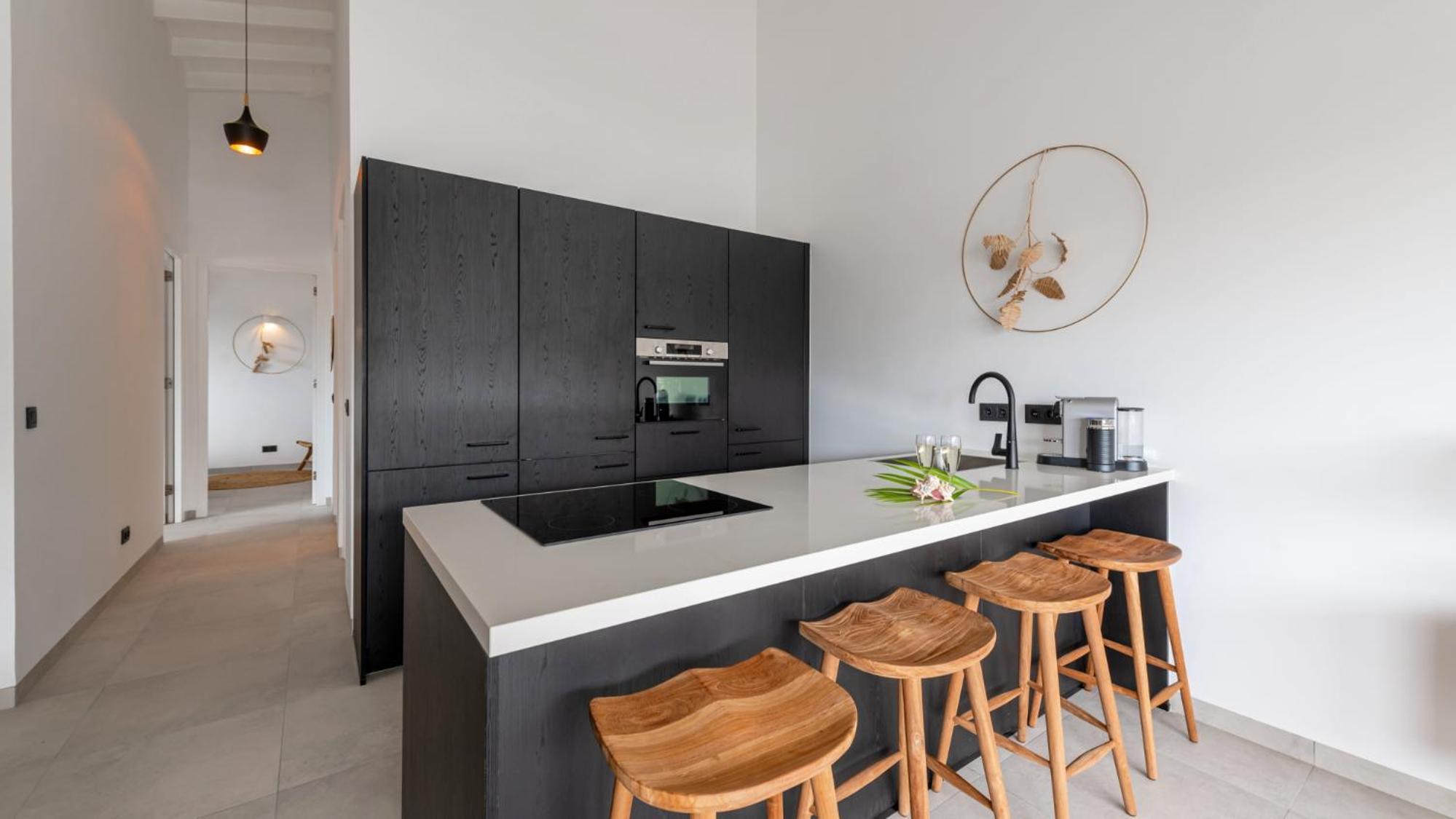 Starfish - Brand new apartment with pool close to the beach