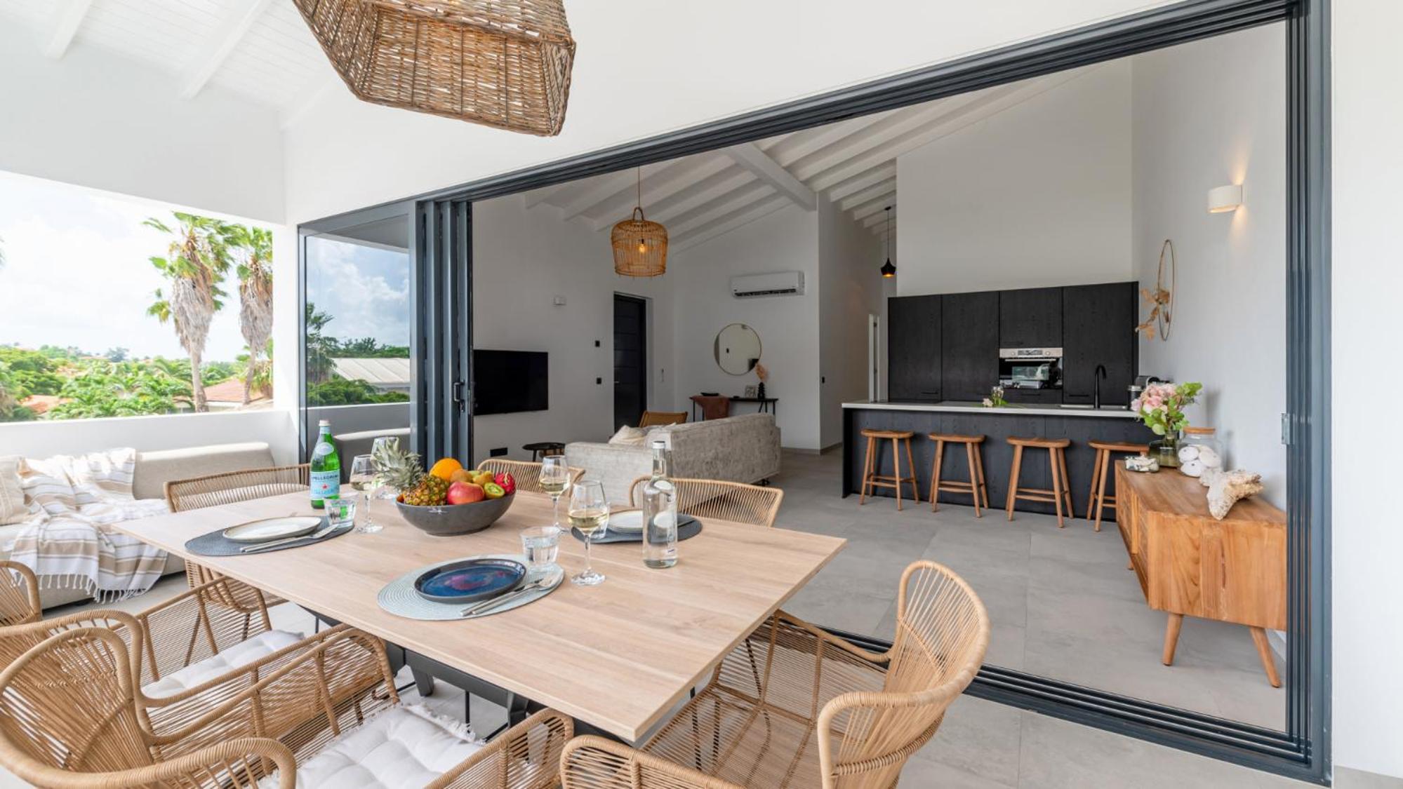 Starfish - Brand new apartment with pool close to the beach