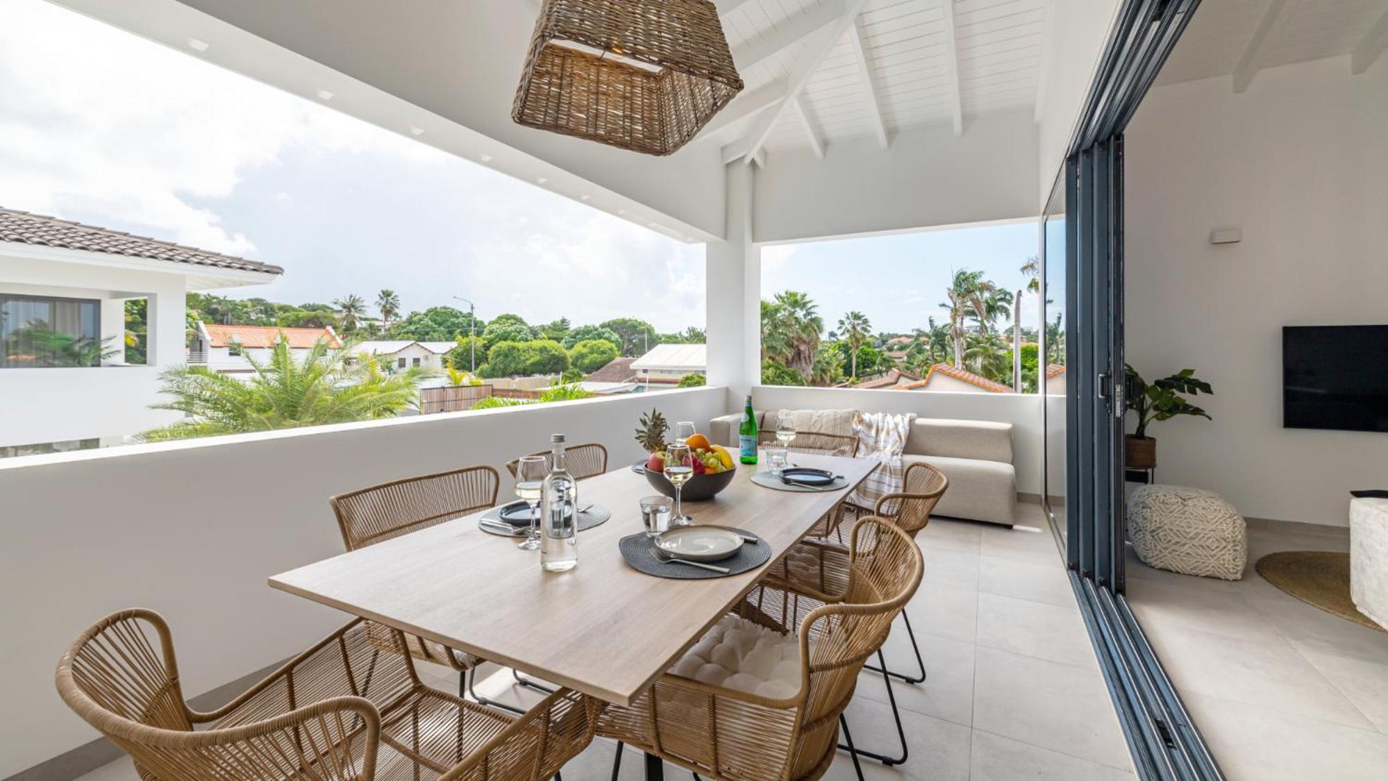 Starfish - Brand new apartment with pool close to the beach