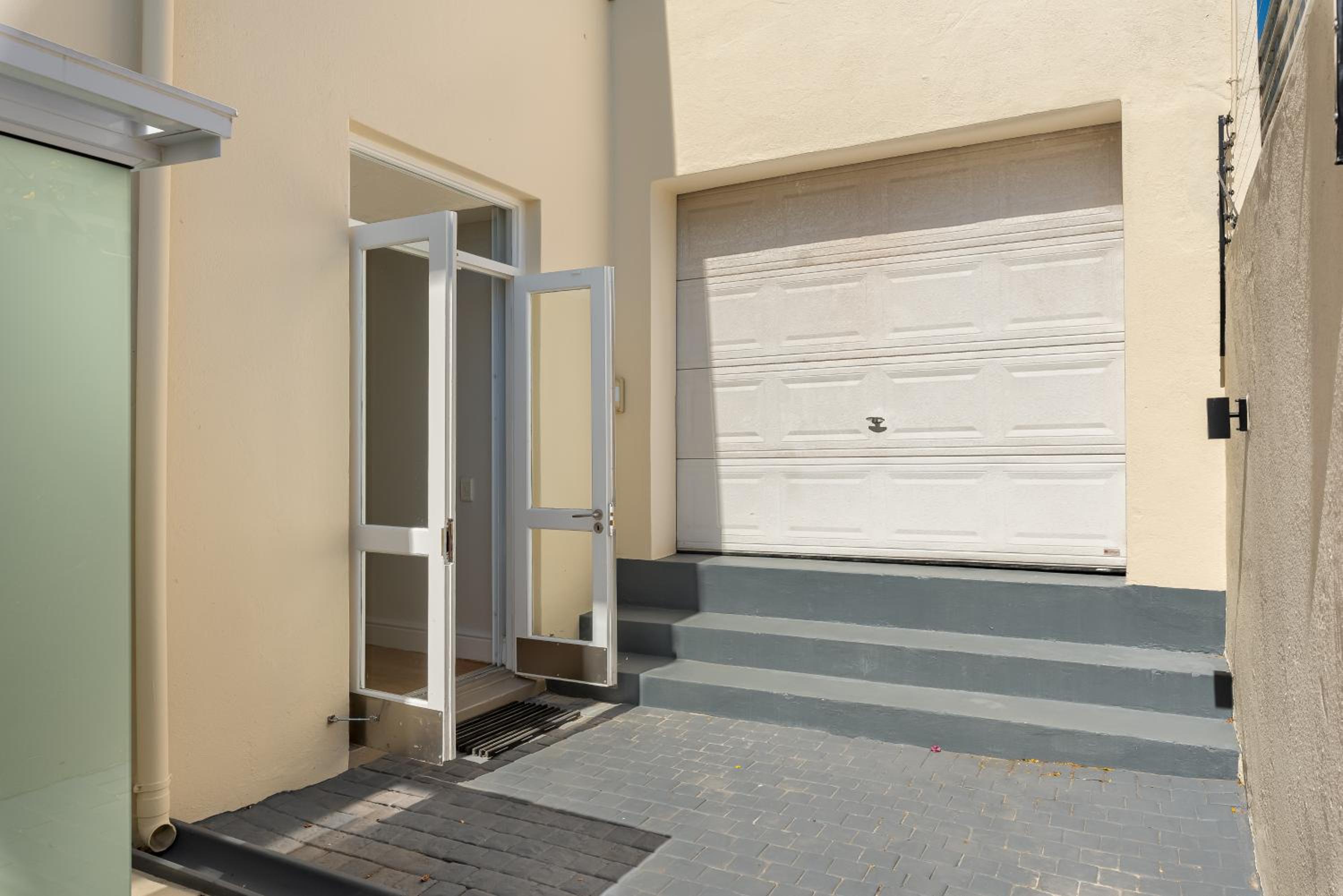32 Bellevue street view 5