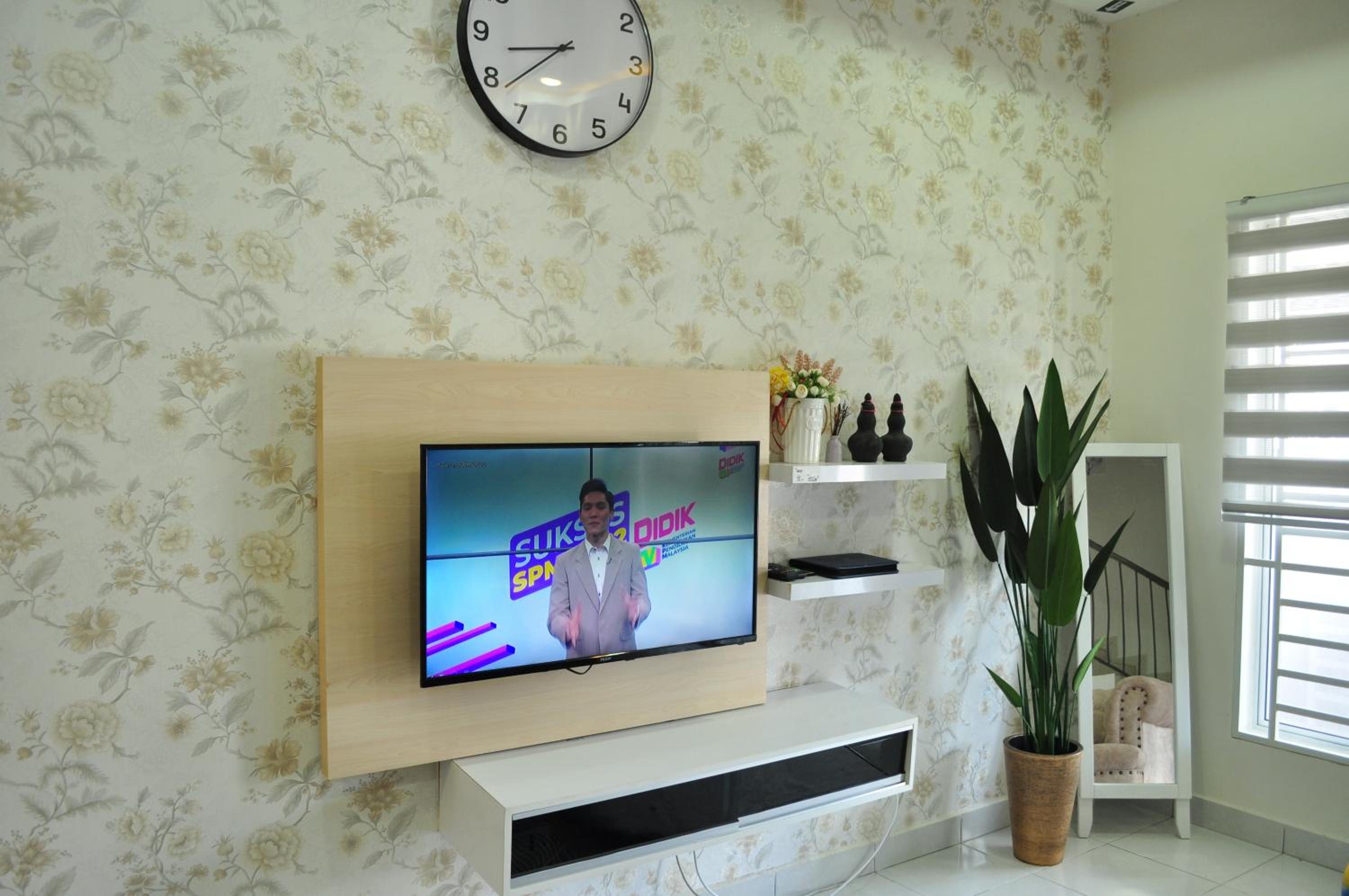 De’ Nuhir Homestay Teluk Senangin photo 2