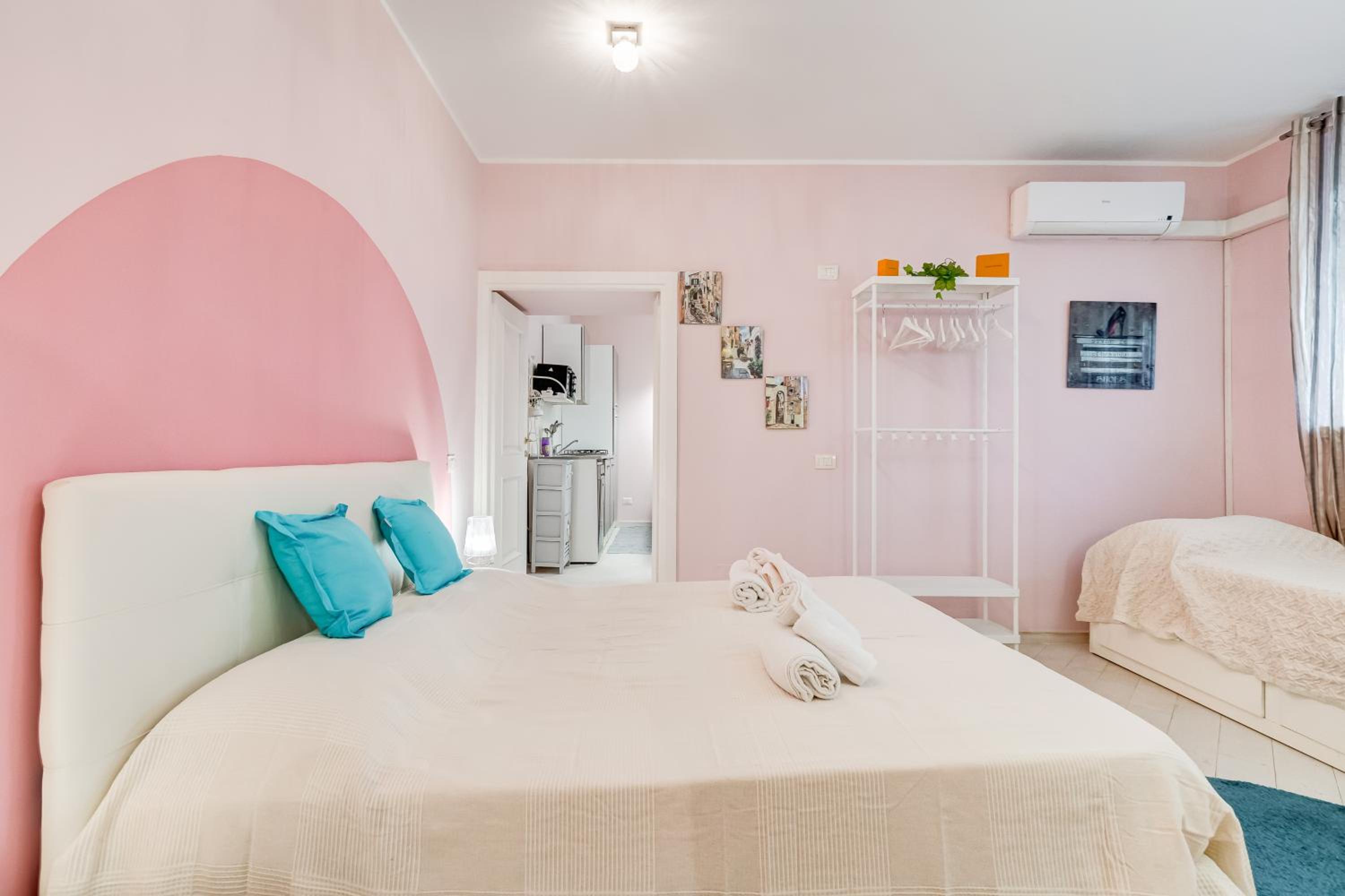 The Great Beauty - 2 double bedrooms & 2 bathrooms