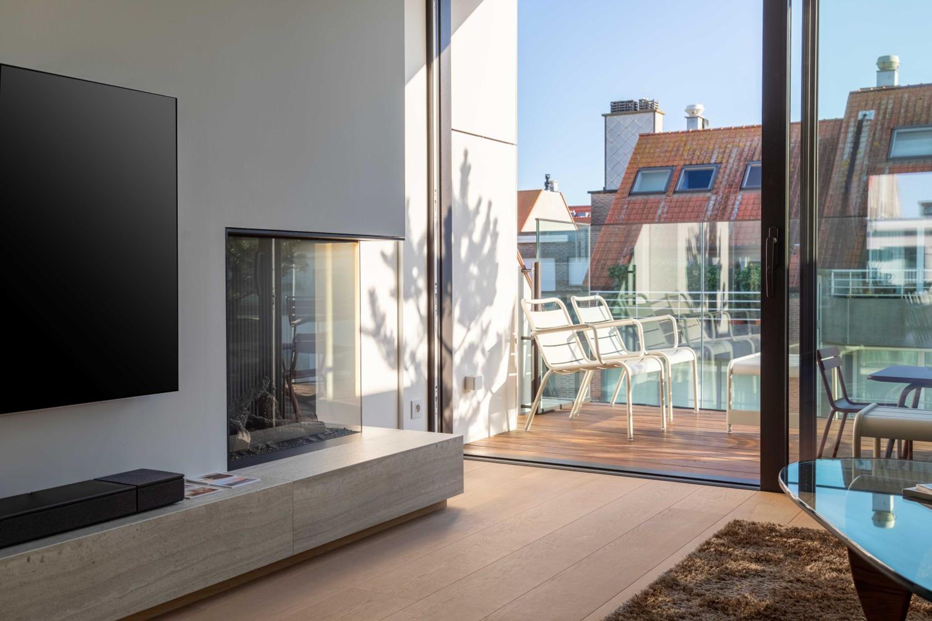 Stunning duplex - 3 bedroom - 2 sunny terrasses