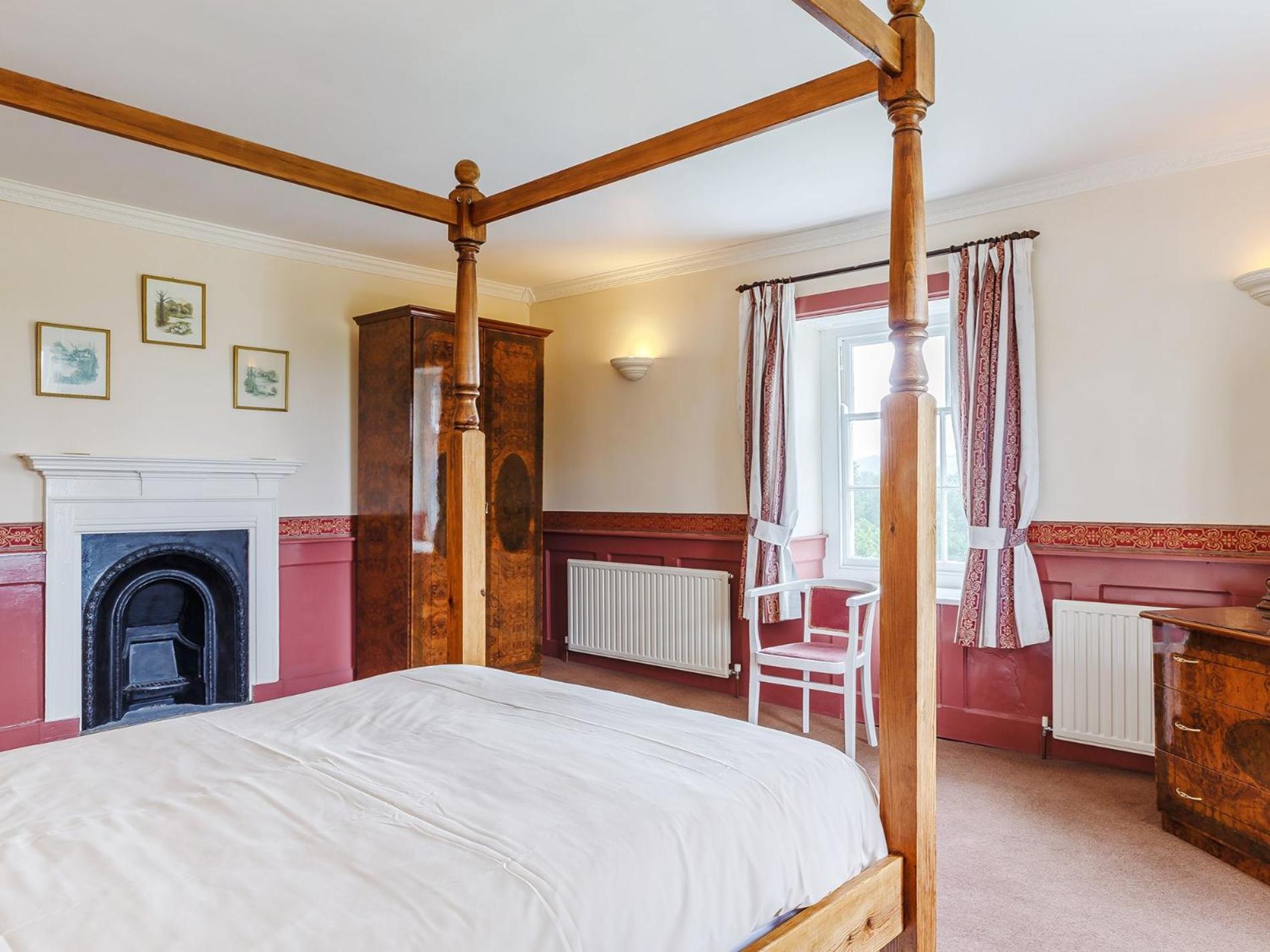 4 Bed in Wadebridge oc-penda view 2