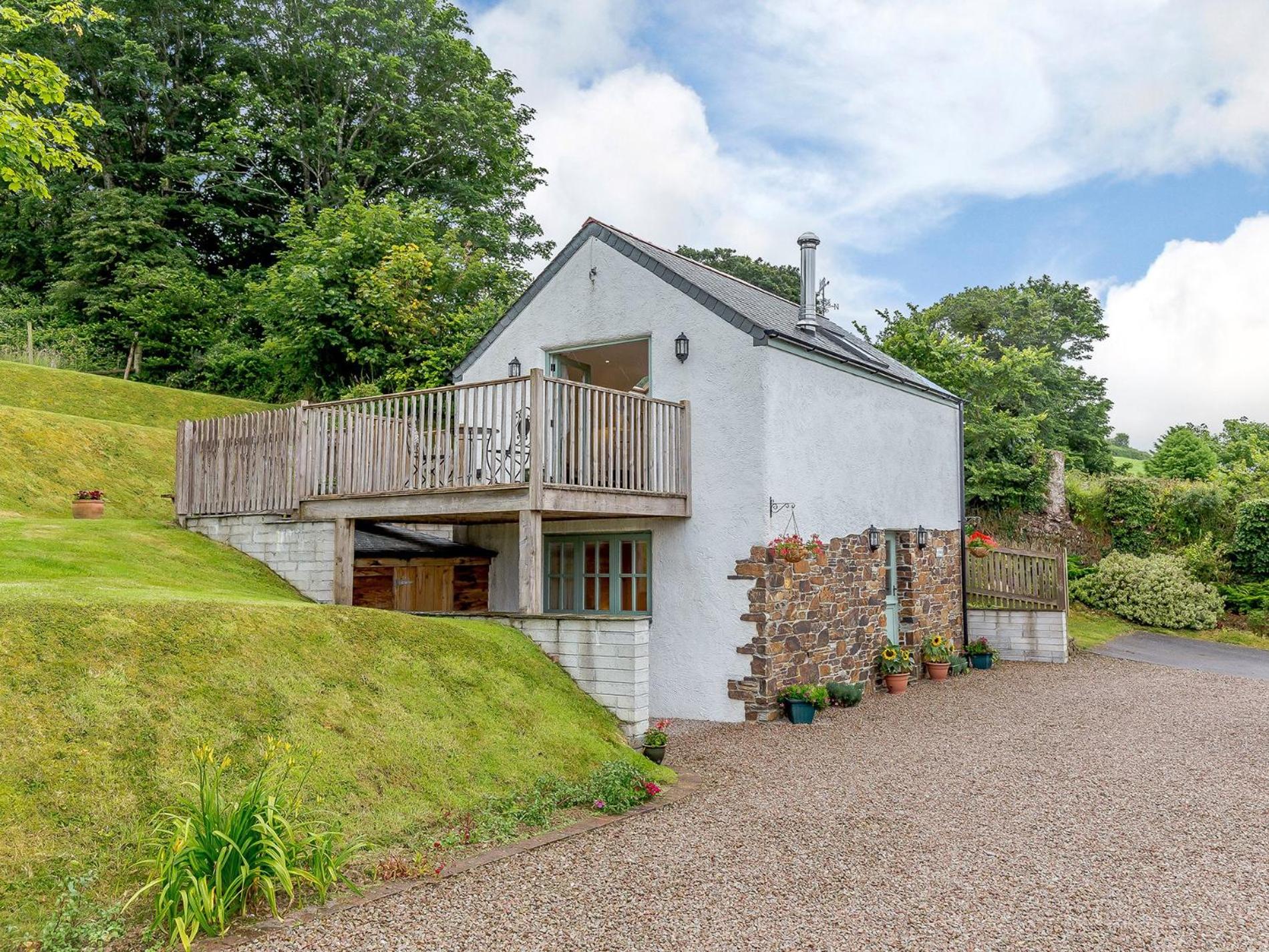 1 Bed in Truro oc-lsunf view 4