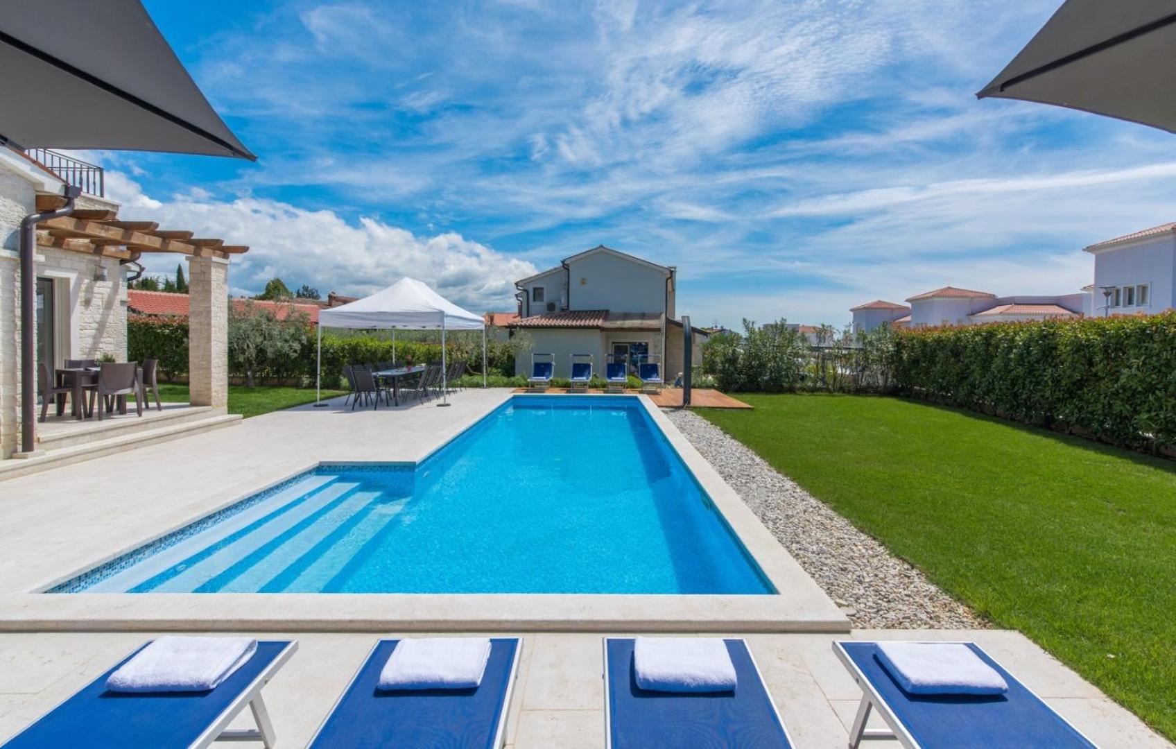 Villa Lory view 4