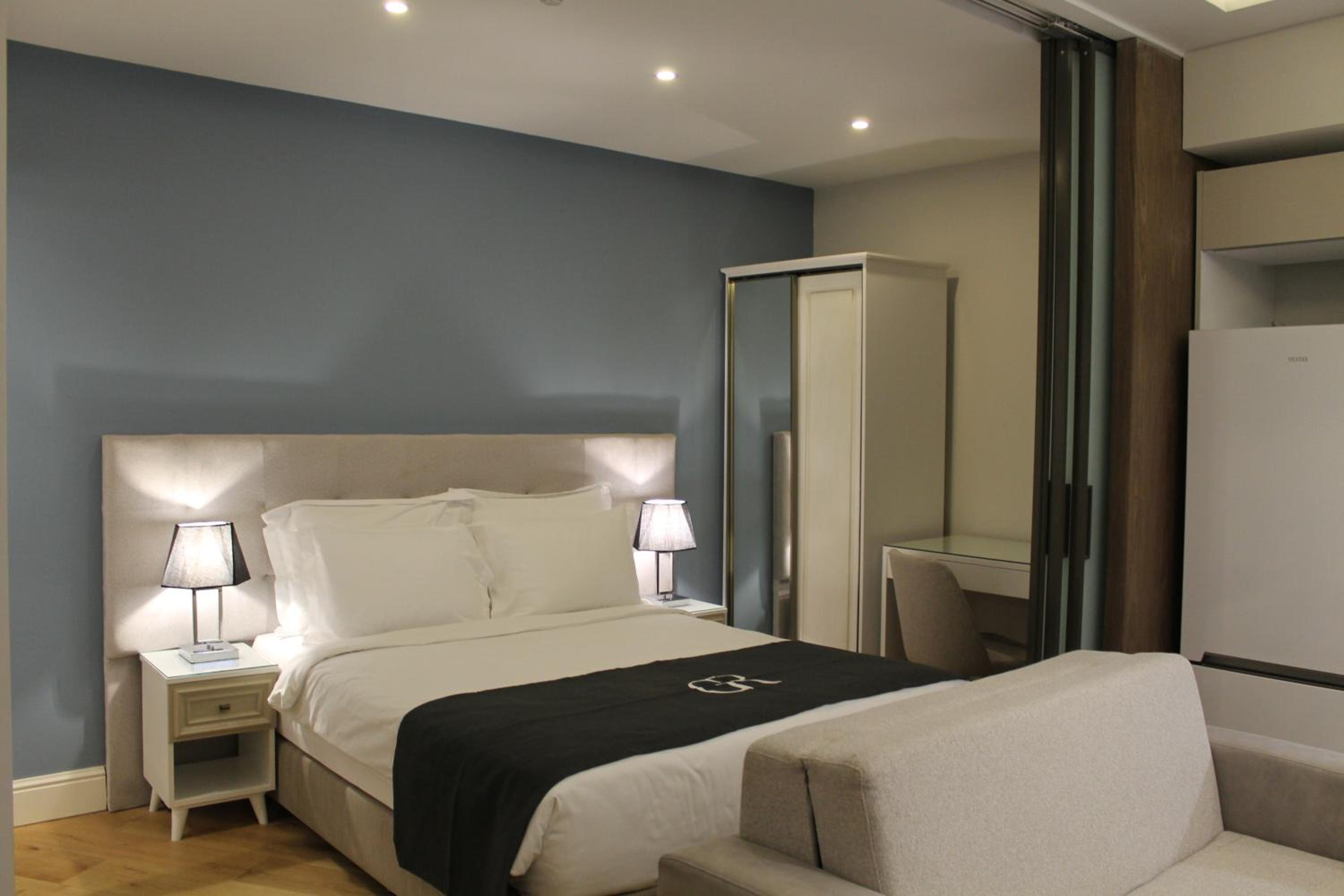 Garlon Residence - Image 211