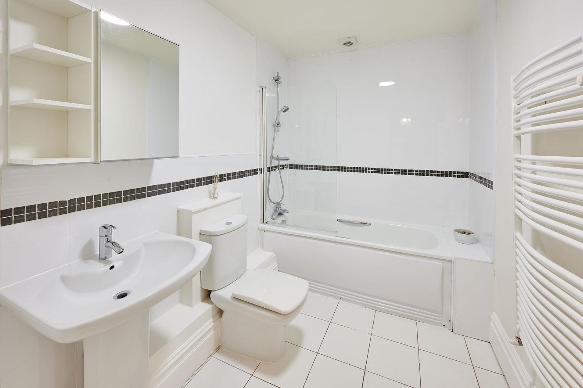 Host & Stay - The Ivanhoe Retreat view 4