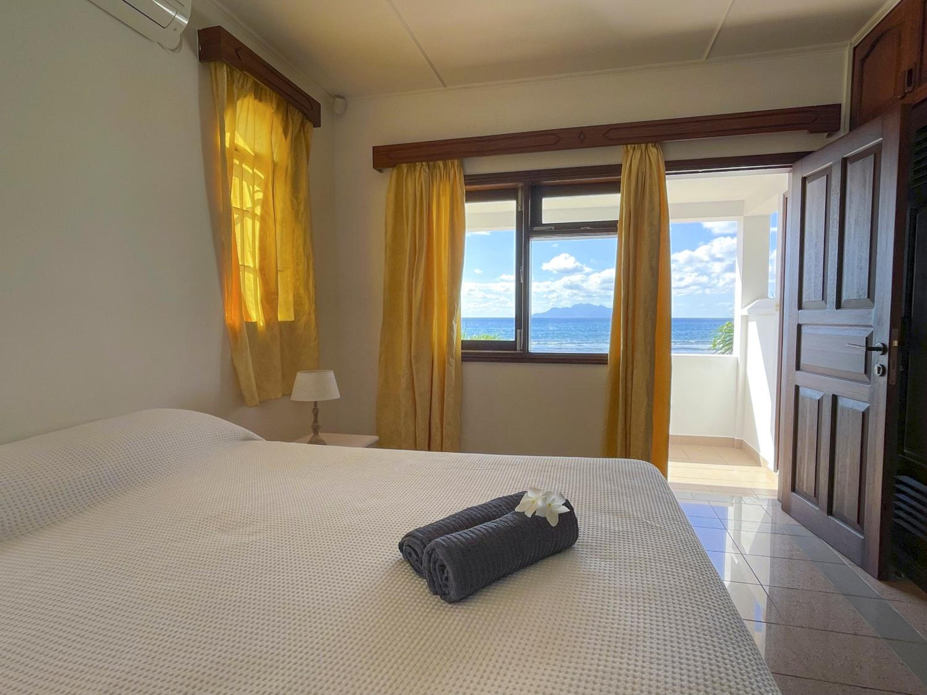 Ocean View Villa - Beauvallon villas
